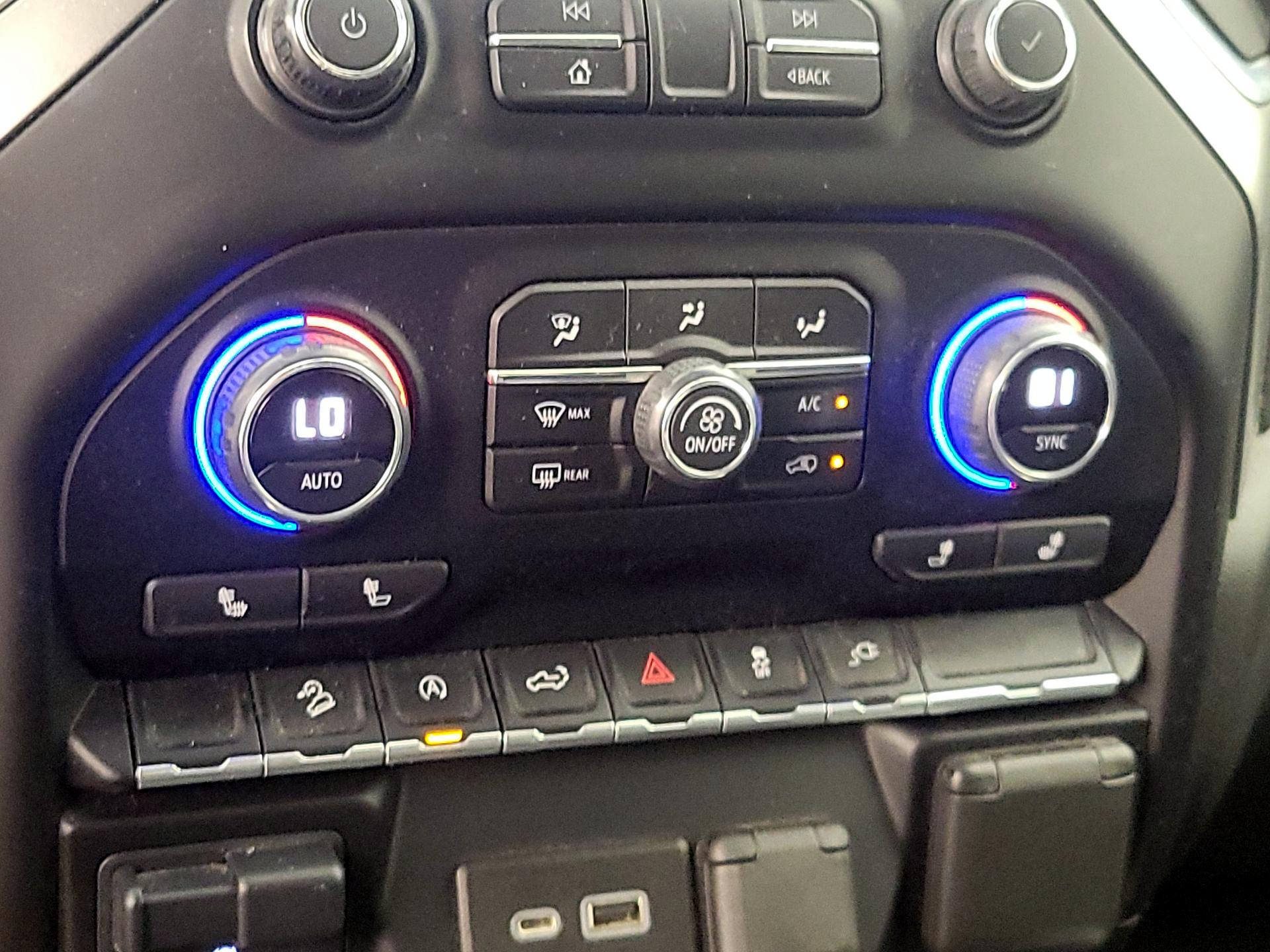 Thumbnail: 2020 Chevrolet Silverado 1500 - 16