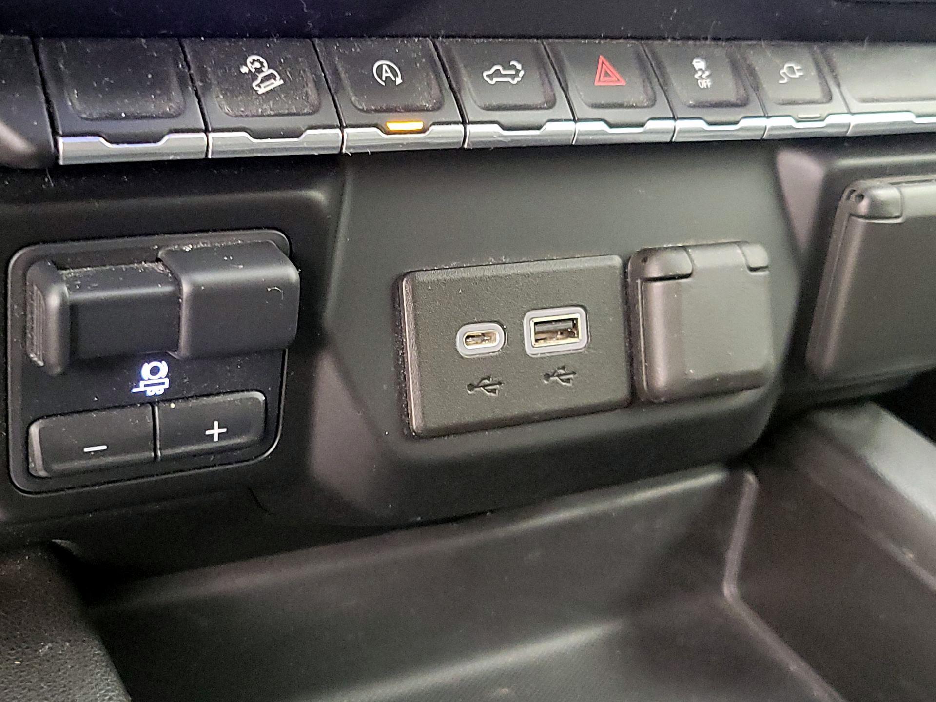 Thumbnail: 2020 Chevrolet Silverado 1500 - 18