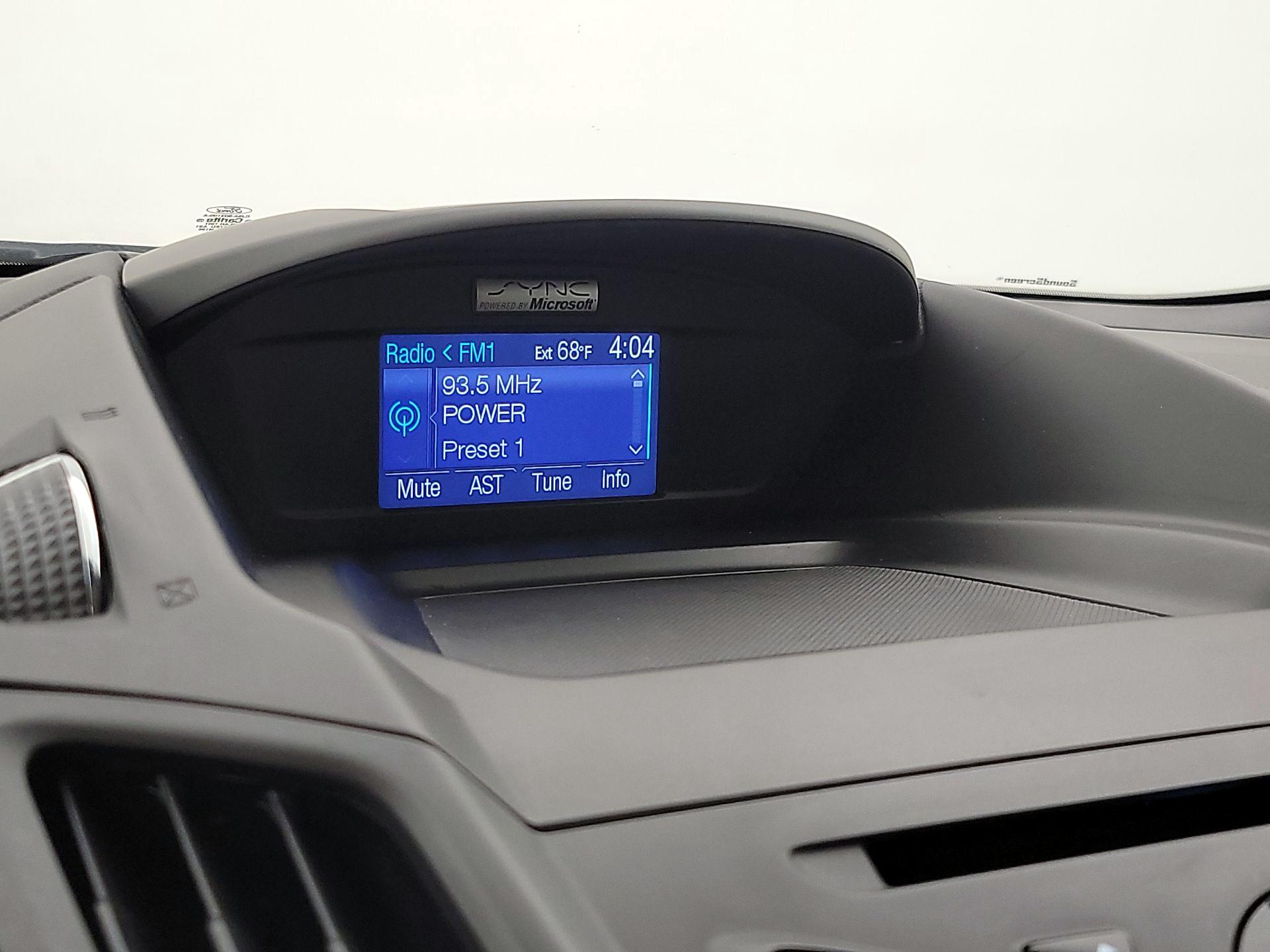 Thumbnail: 2014 Ford Escape - 15