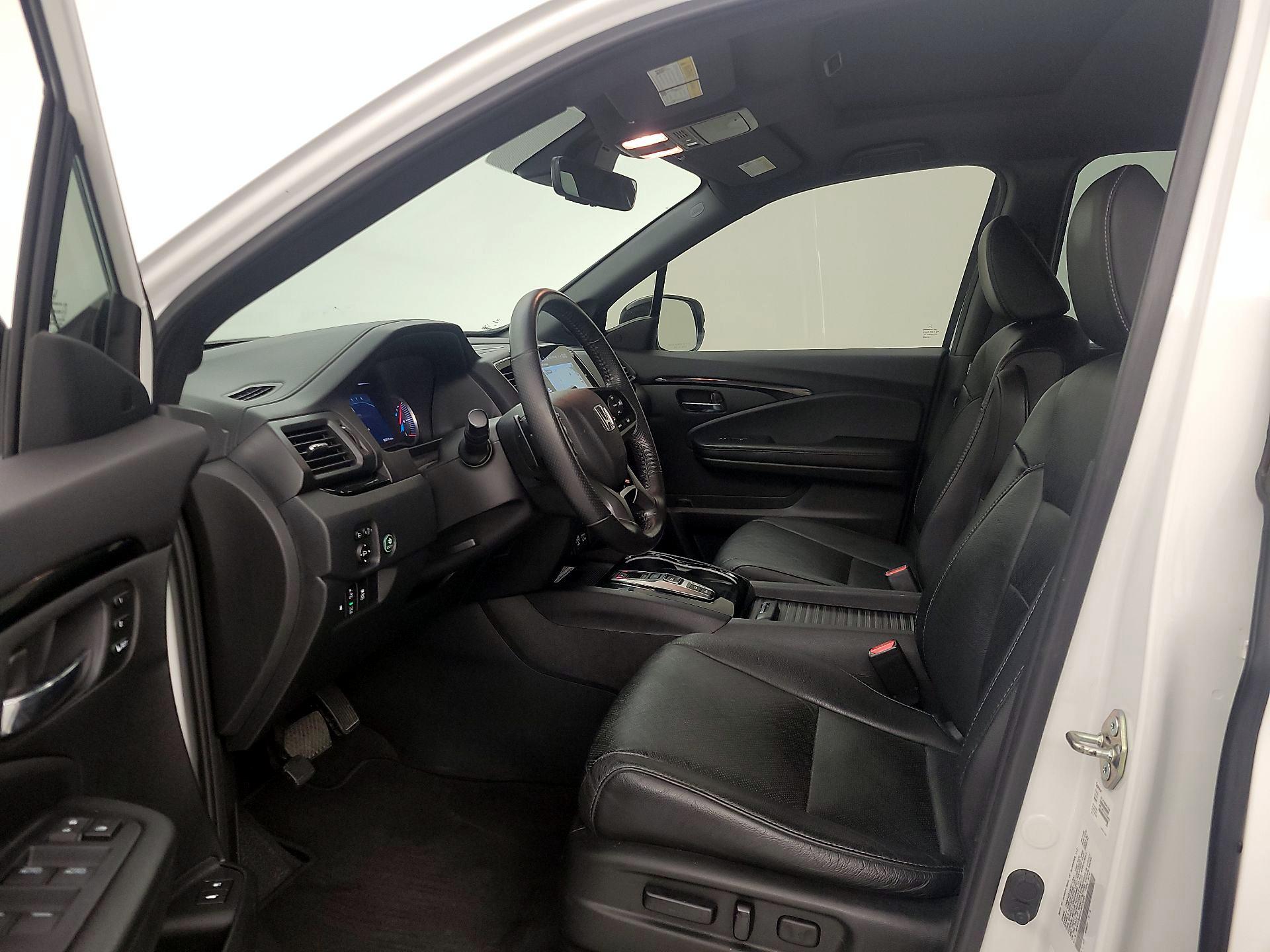 Thumbnail: 2020 Honda Passport - 11