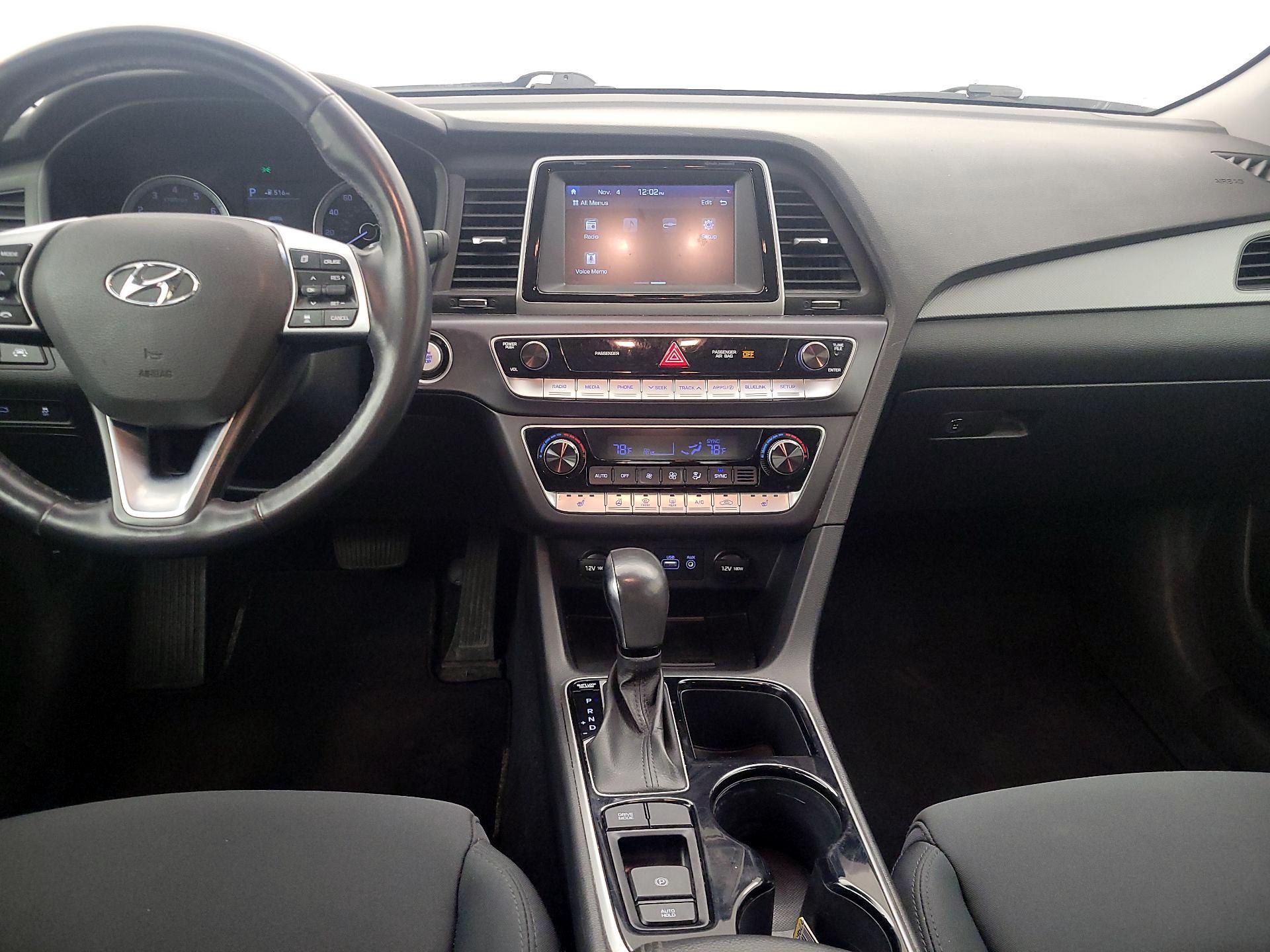 Thumbnail: 2019 Hyundai Sonata - 9