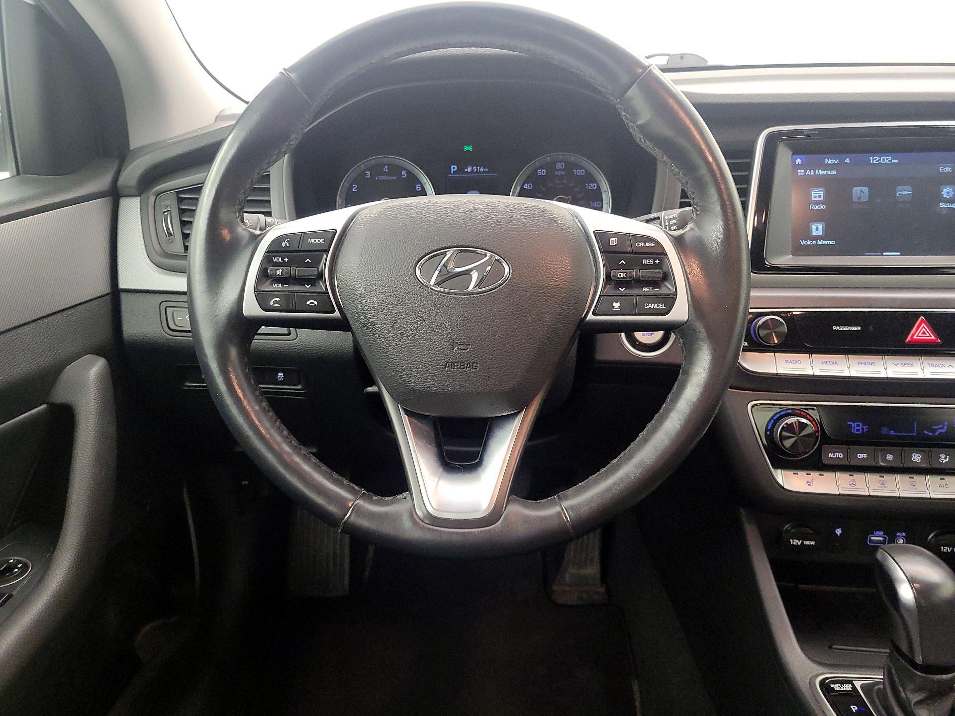 Thumbnail: 2019 Hyundai Sonata - 10