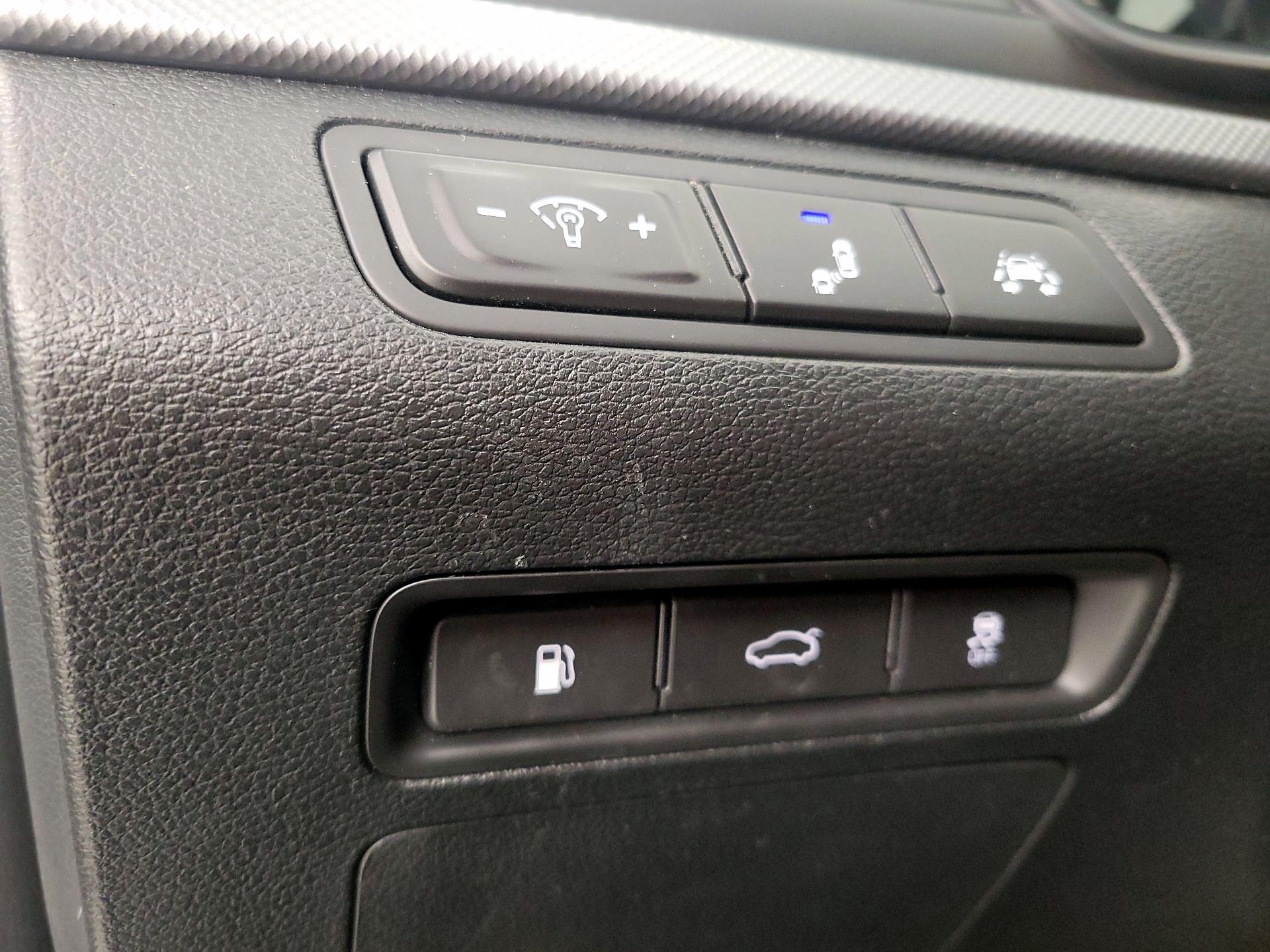 Thumbnail: 2019 Hyundai Sonata - 13