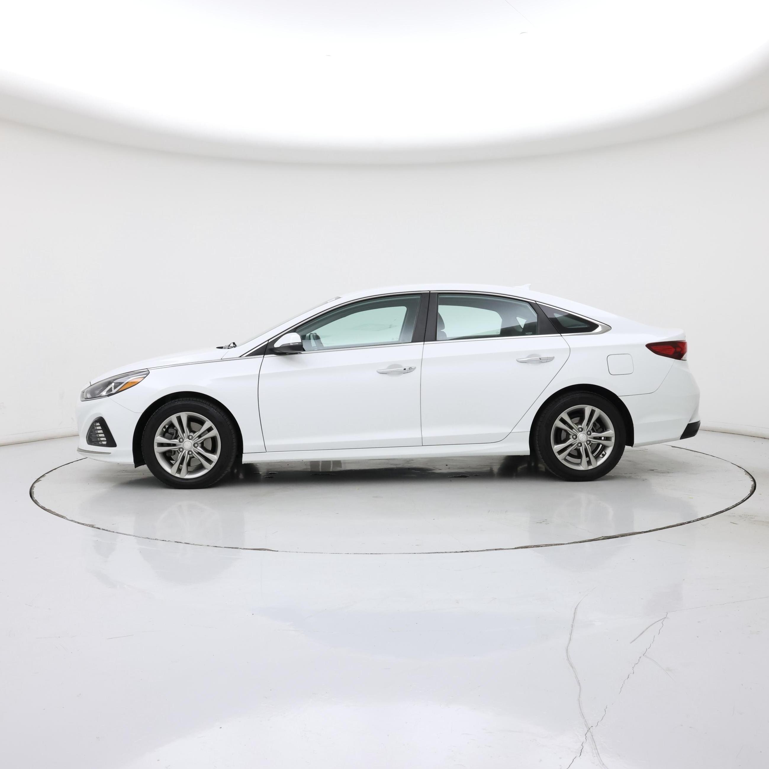 Thumbnail: 2019 Hyundai Sonata - 3