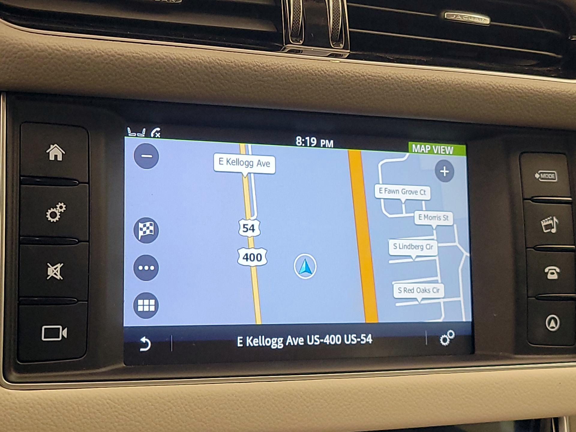 Thumbnail: 2017 Jaguar XF - 14