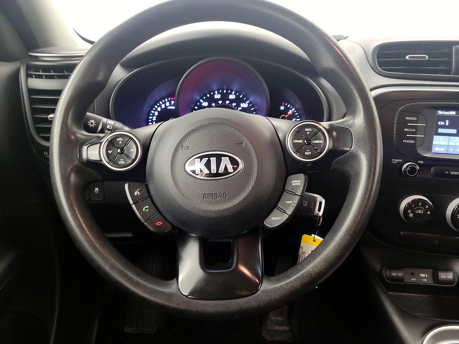 Thumbnail: 2019 Kia Soul - 10