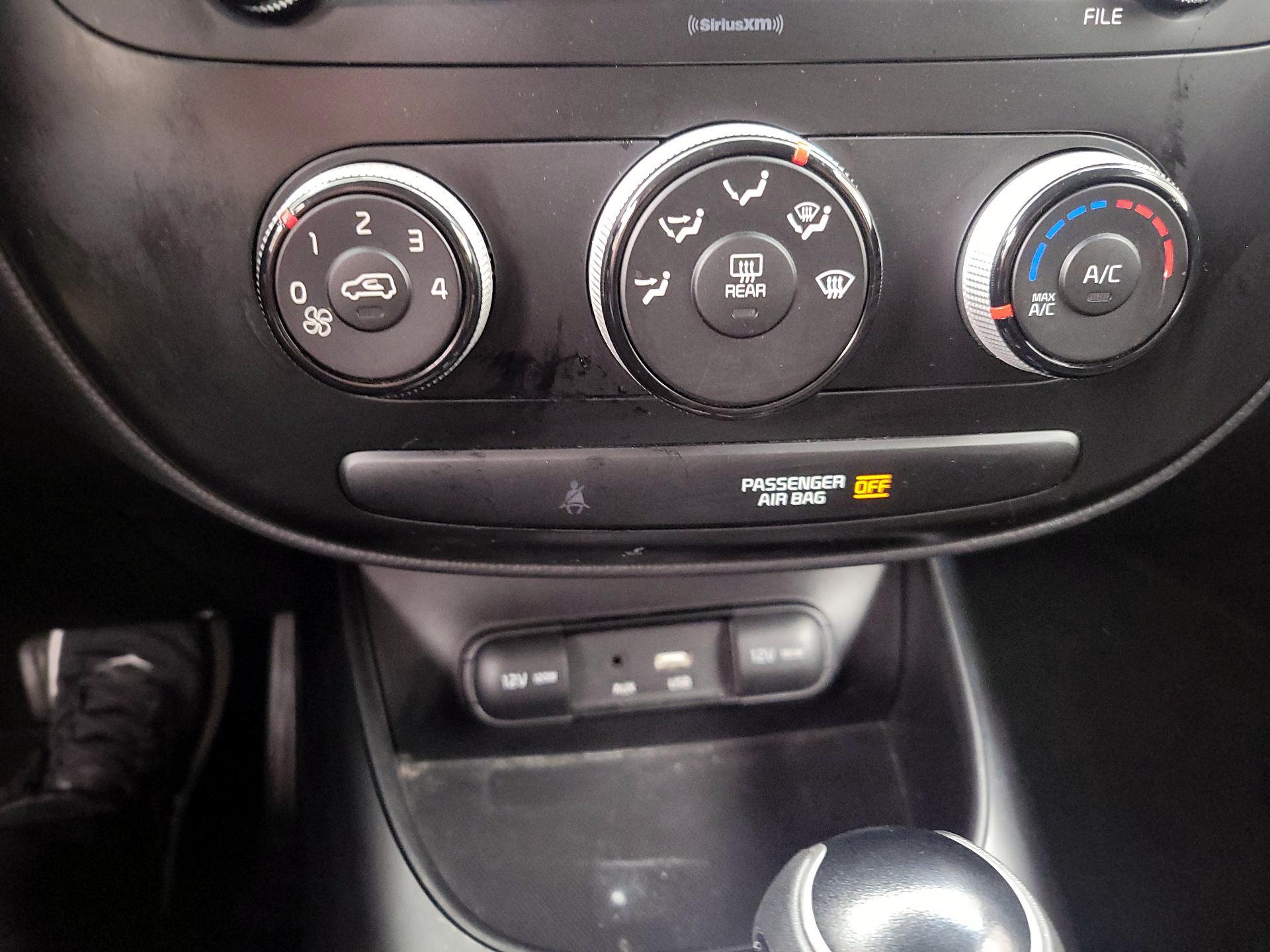 Thumbnail: 2019 Kia Soul - 16