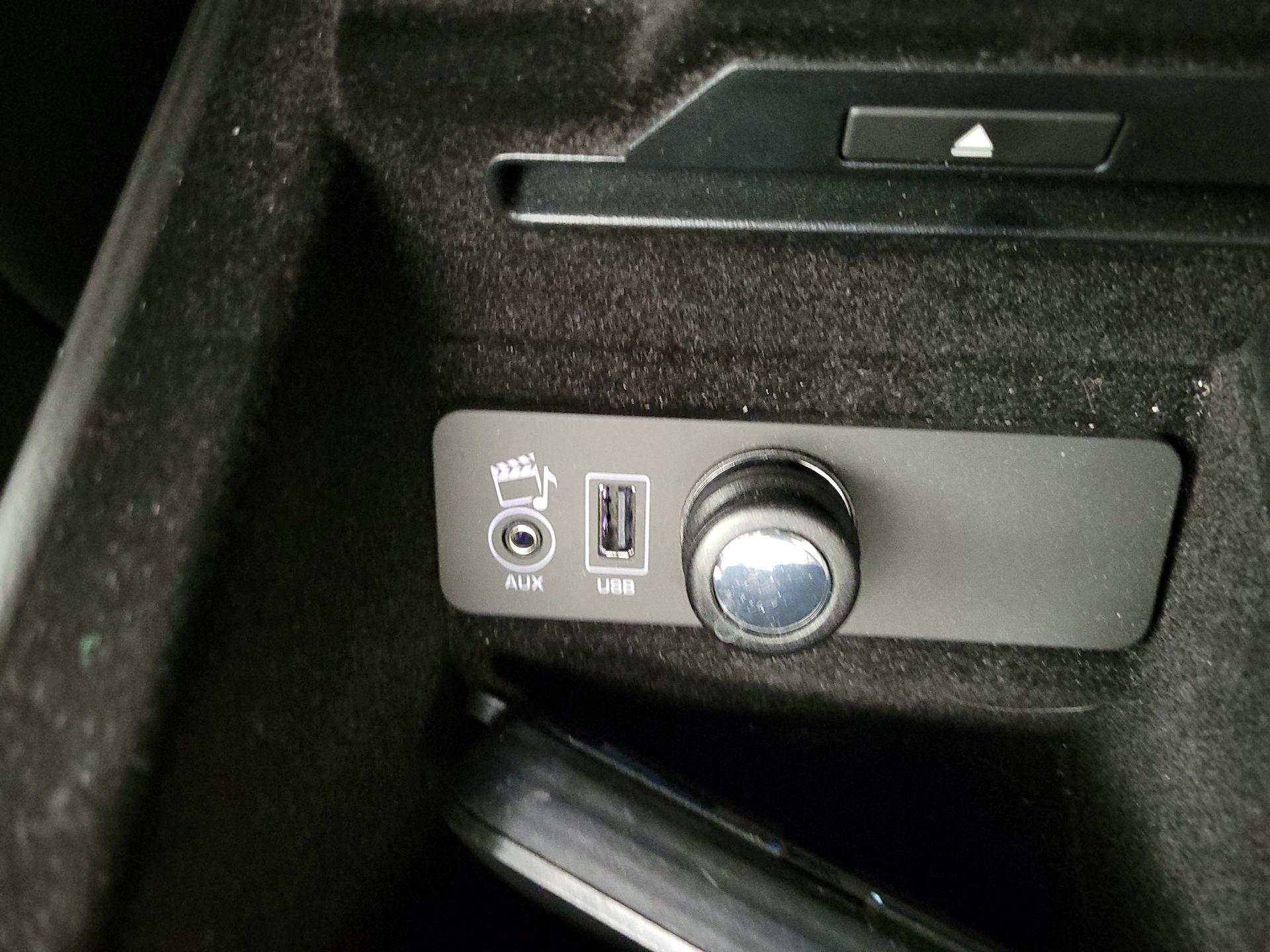 Thumbnail: 2015 Jaguar F-Type - 18