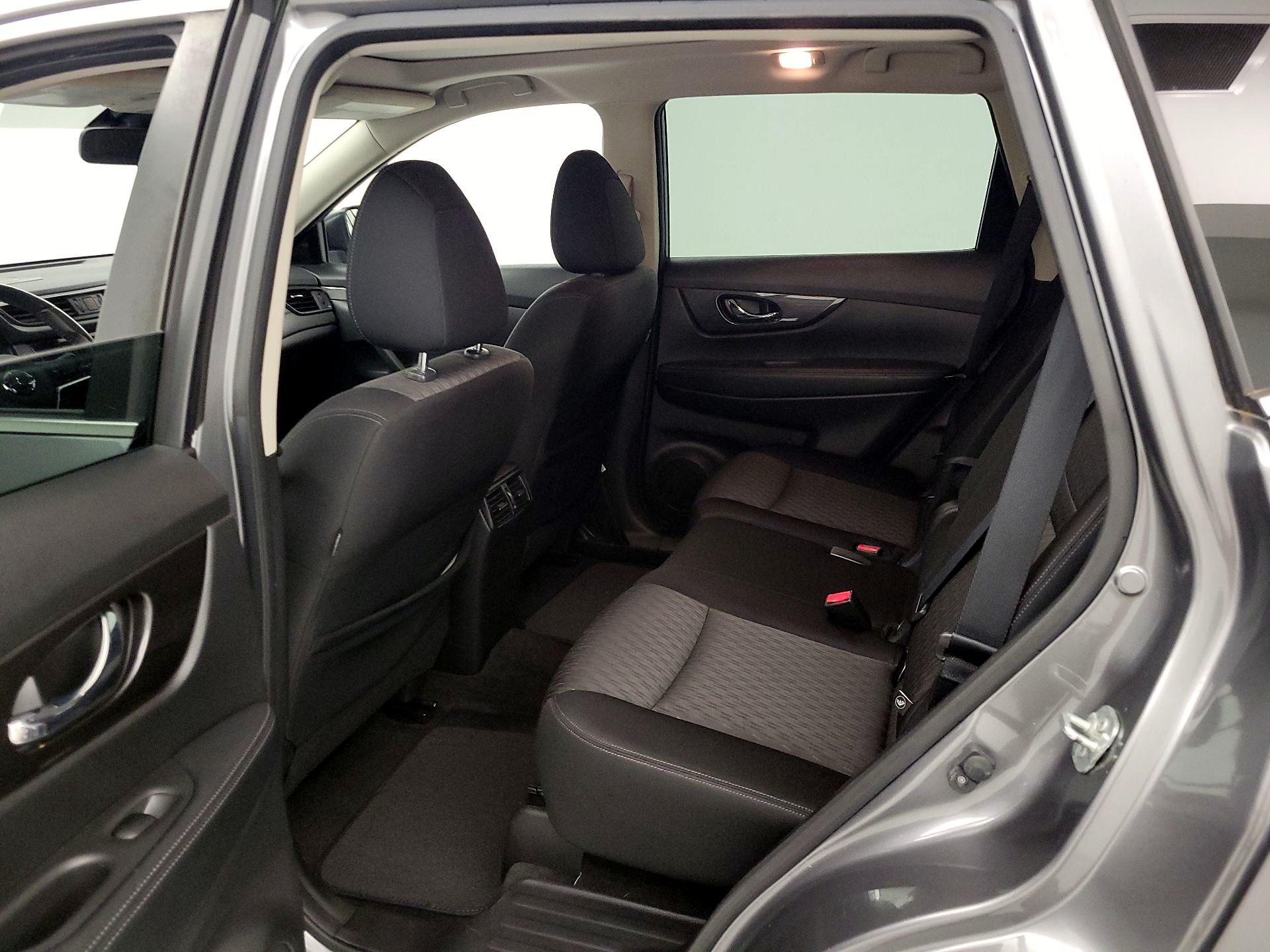 Thumbnail: 2019 Nissan Rogue - 20