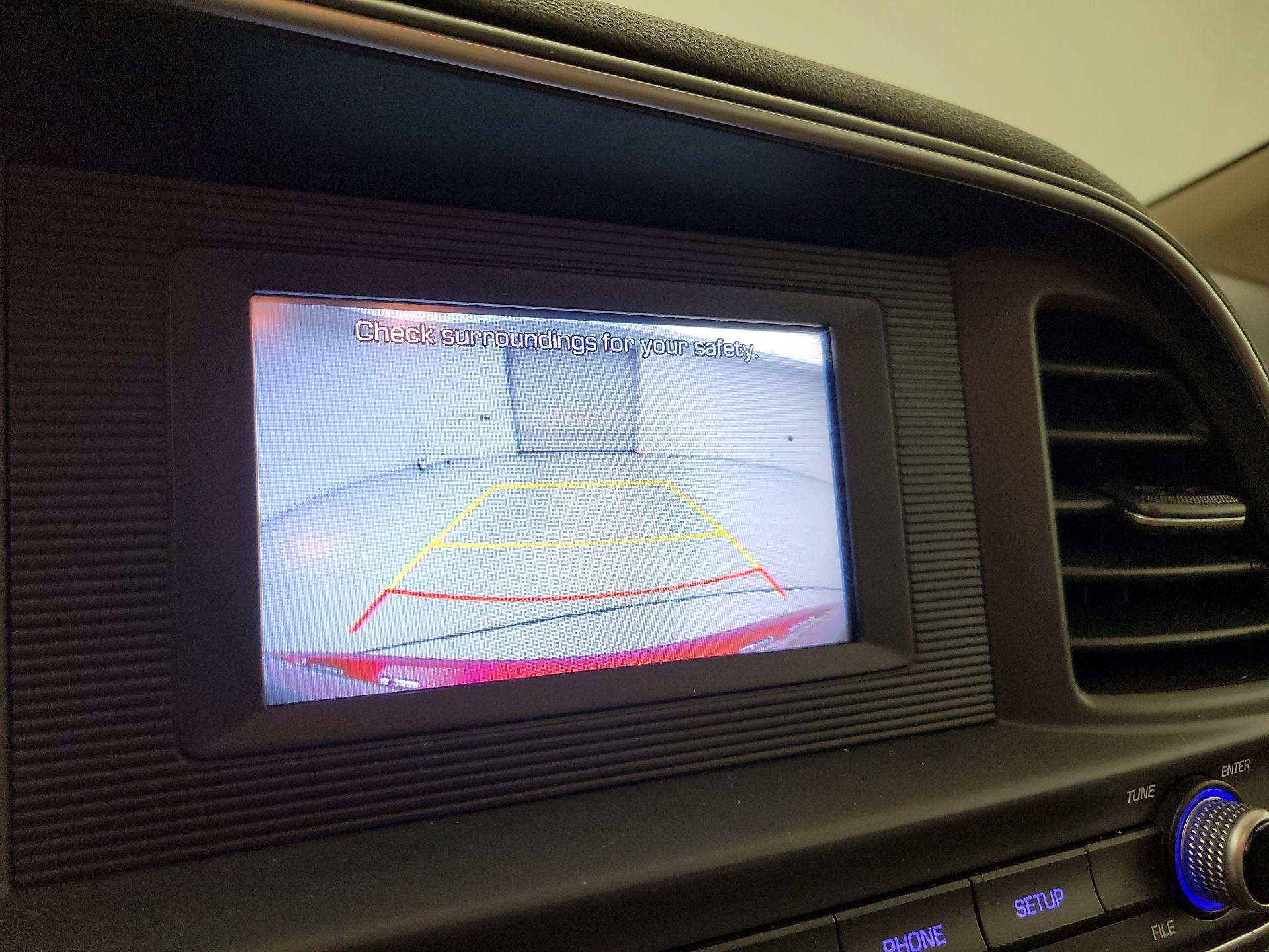 Thumbnail: 2020 Hyundai Elantra - 14