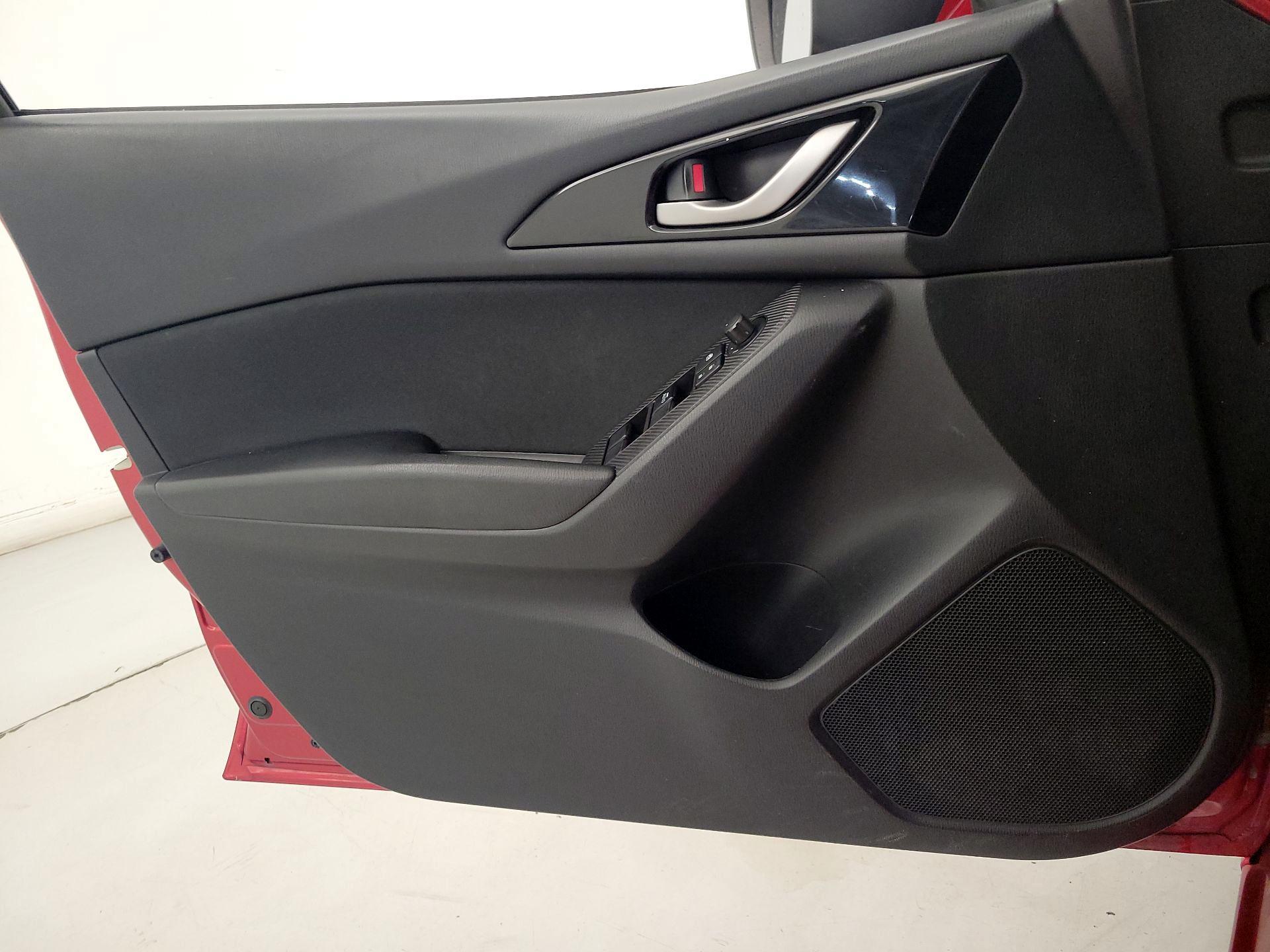 Thumbnail: 2014 Mazda Mazda3 - 12