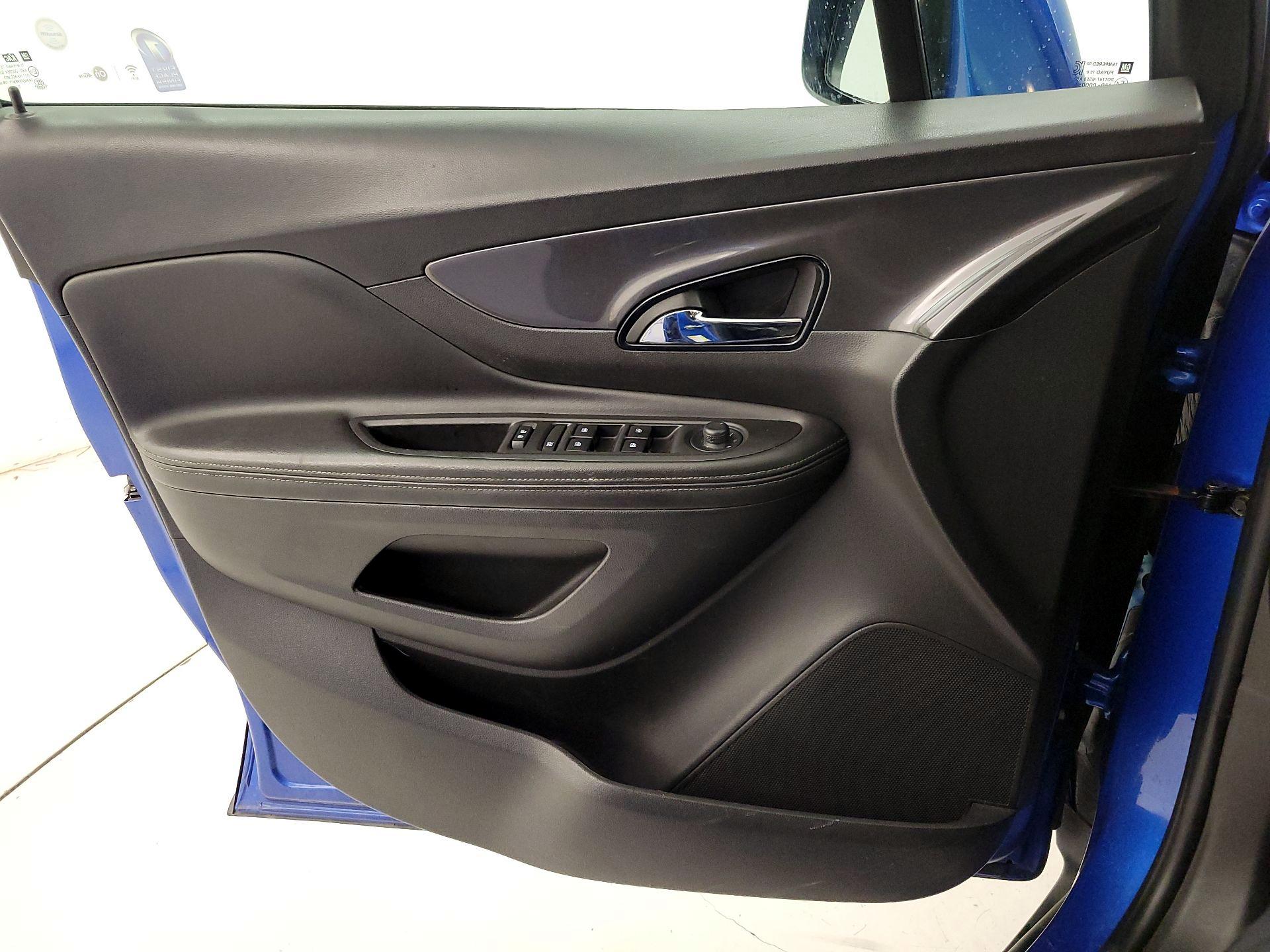 Thumbnail: 2018 Buick Encore - 12