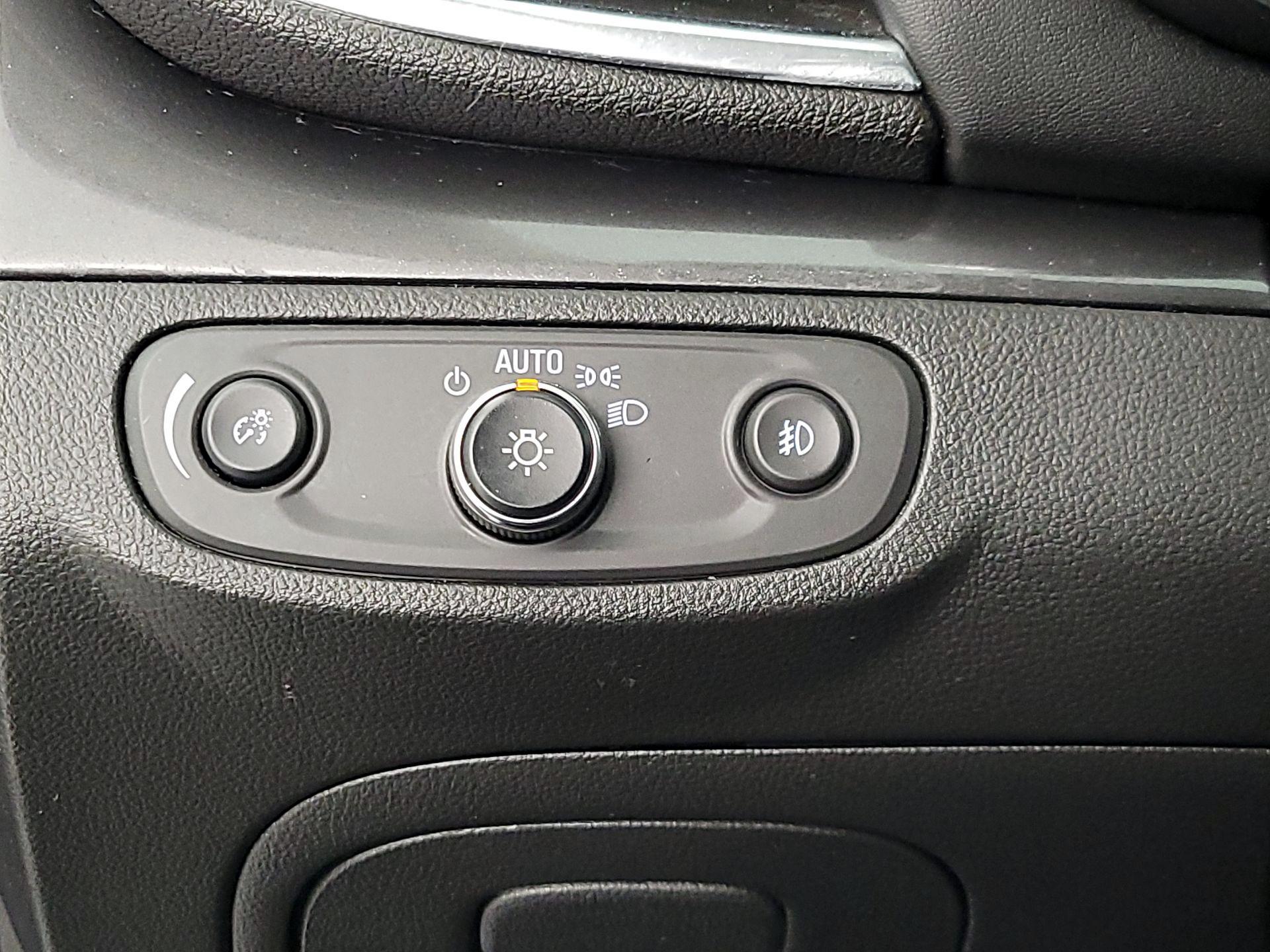 Thumbnail: 2018 Buick Encore - 13