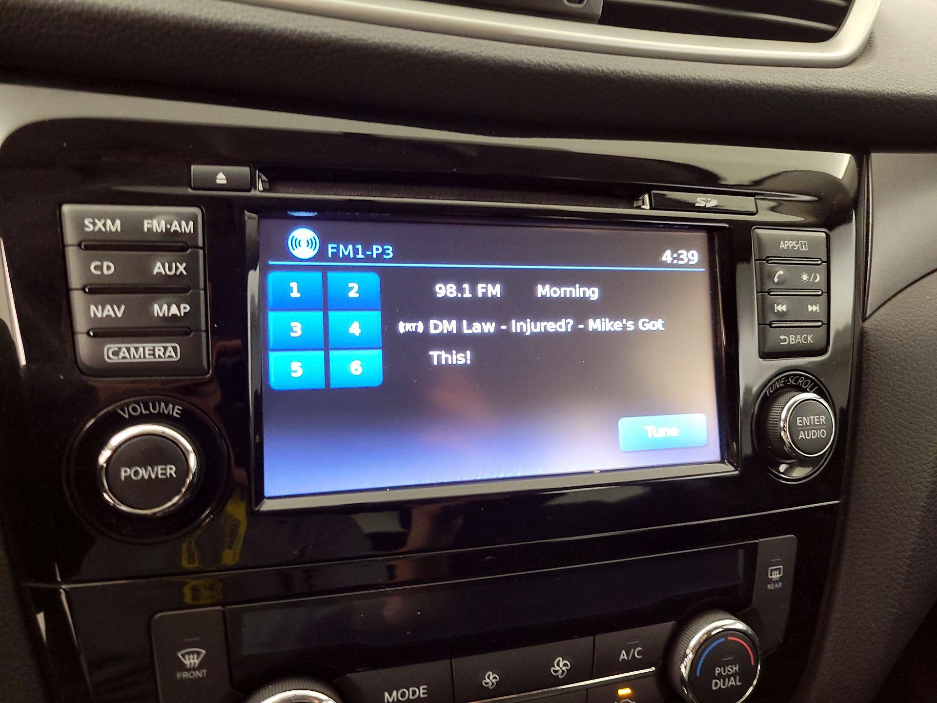 Thumbnail: 2016 Nissan Rogue - 15