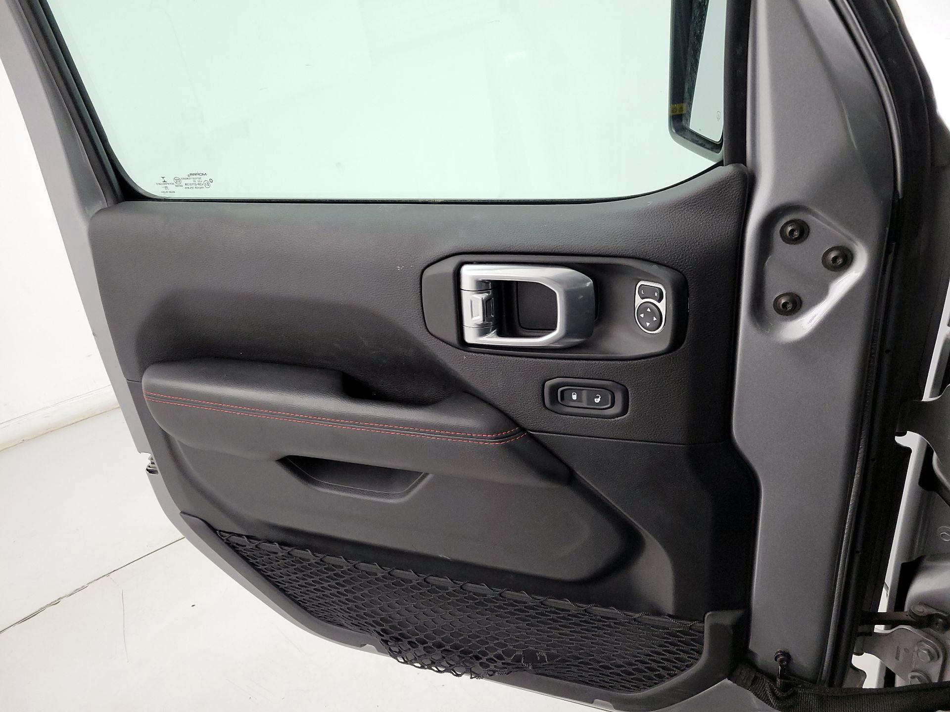 Thumbnail: 2021 Jeep Wrangler - 12