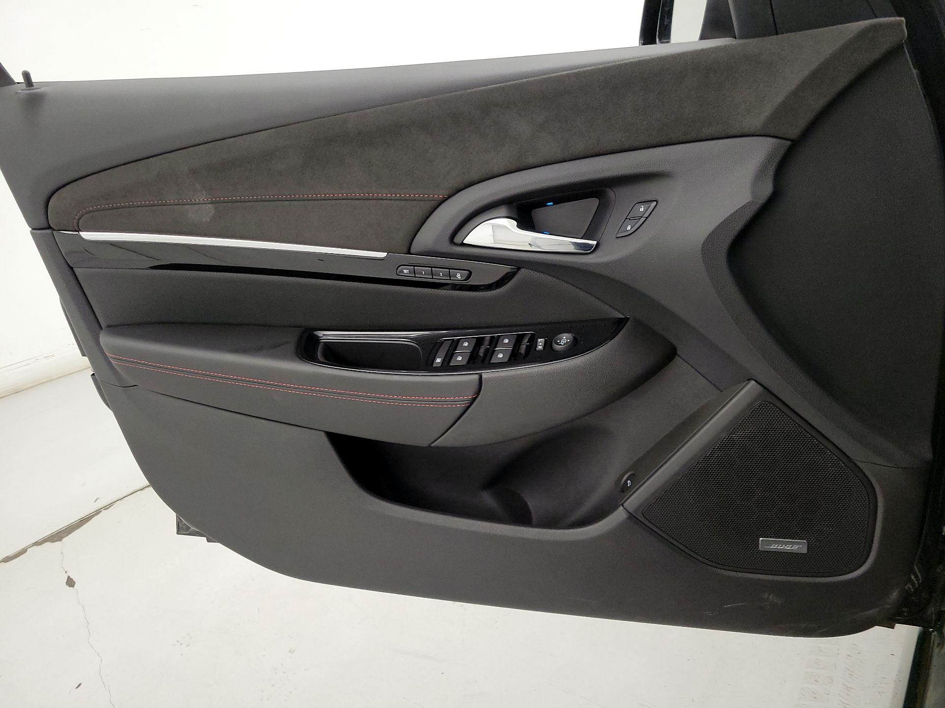 Thumbnail: 2017 Chevrolet  - 12