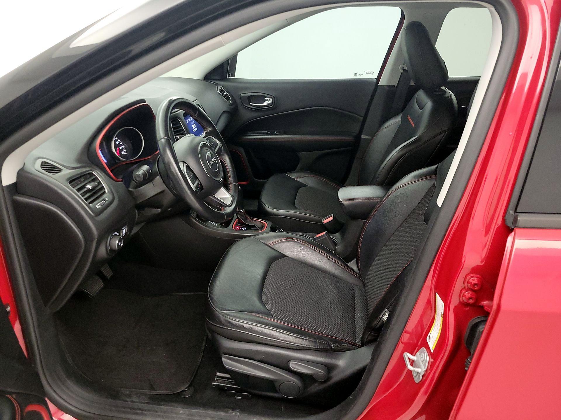 Thumbnail: 2020 Jeep Compass - 11