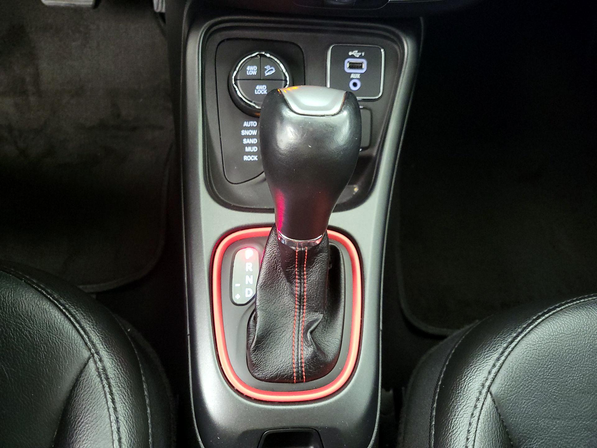 Thumbnail: 2020 Jeep Compass - 17