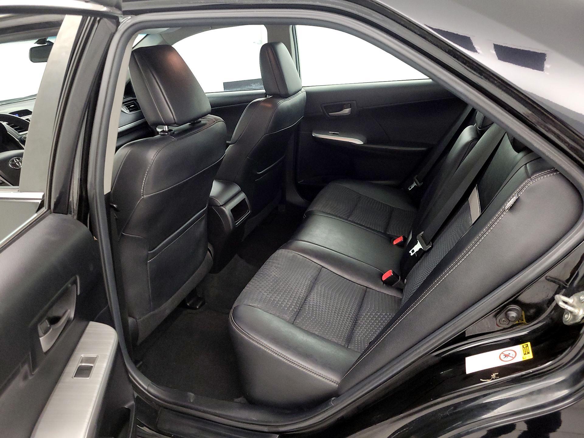 Thumbnail: 2014 Toyota Camry - 18