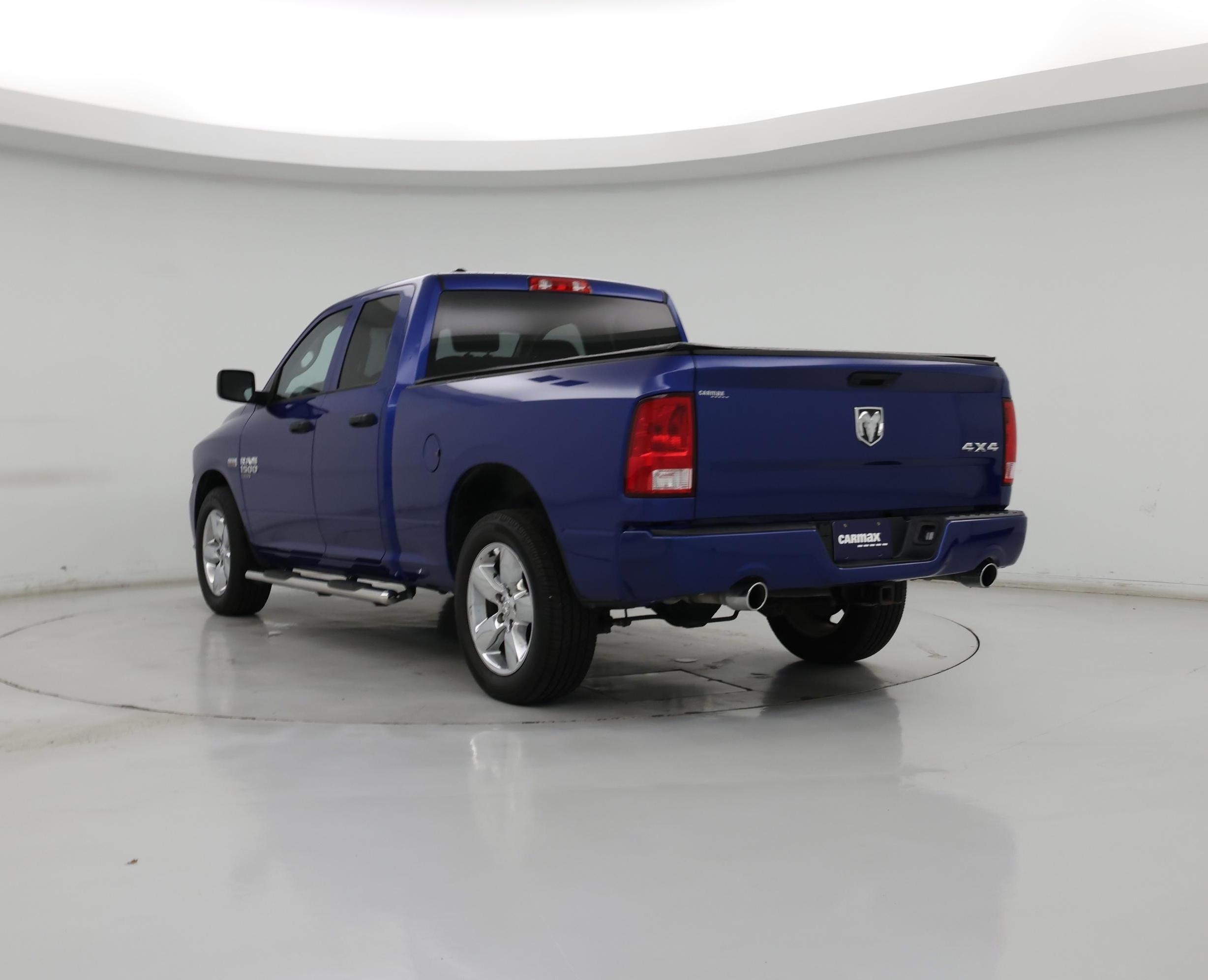 Thumbnail: 2019 RAM 1500 Classic - 2