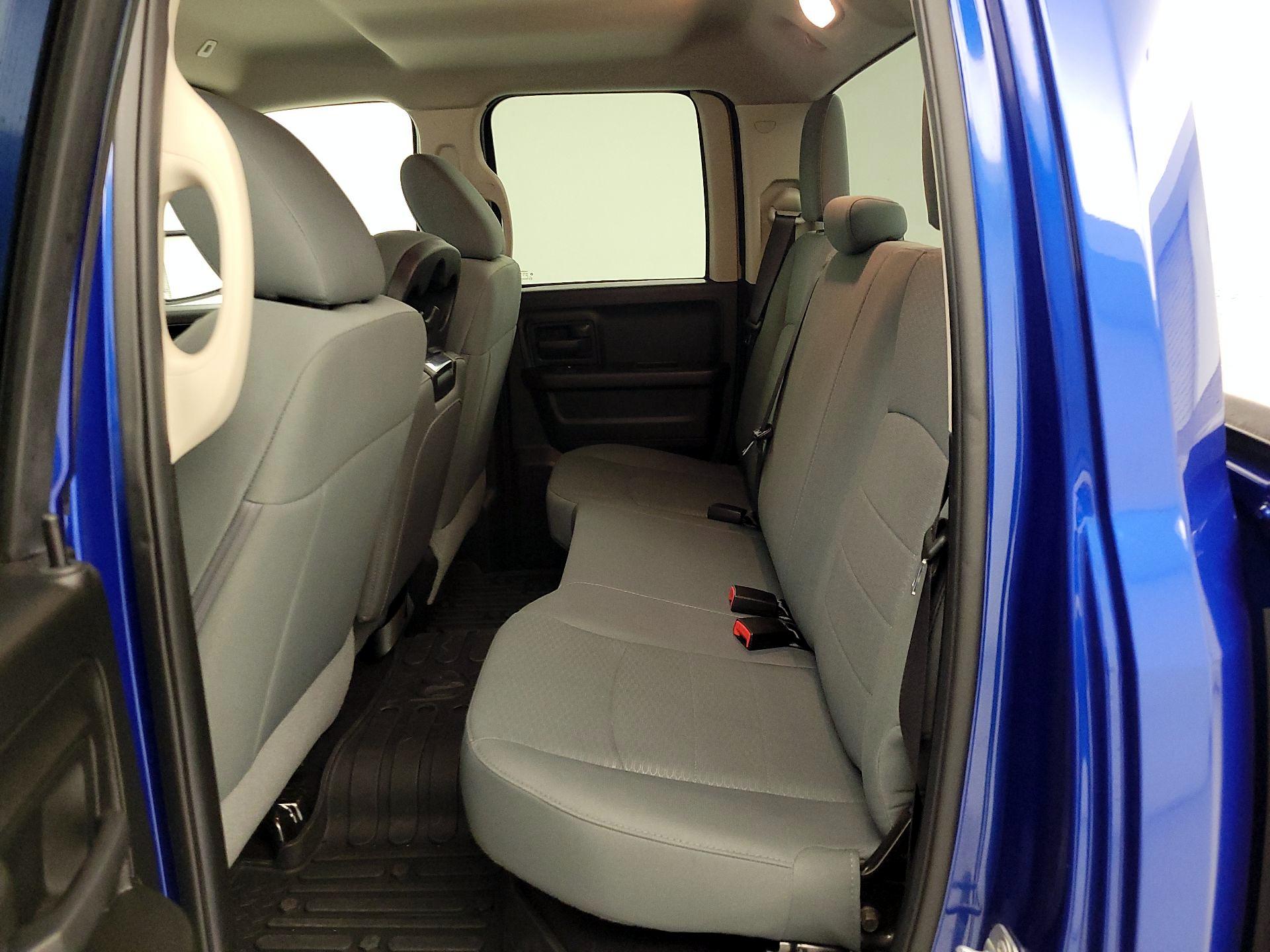 Thumbnail: 2019 RAM 1500 Classic - 19