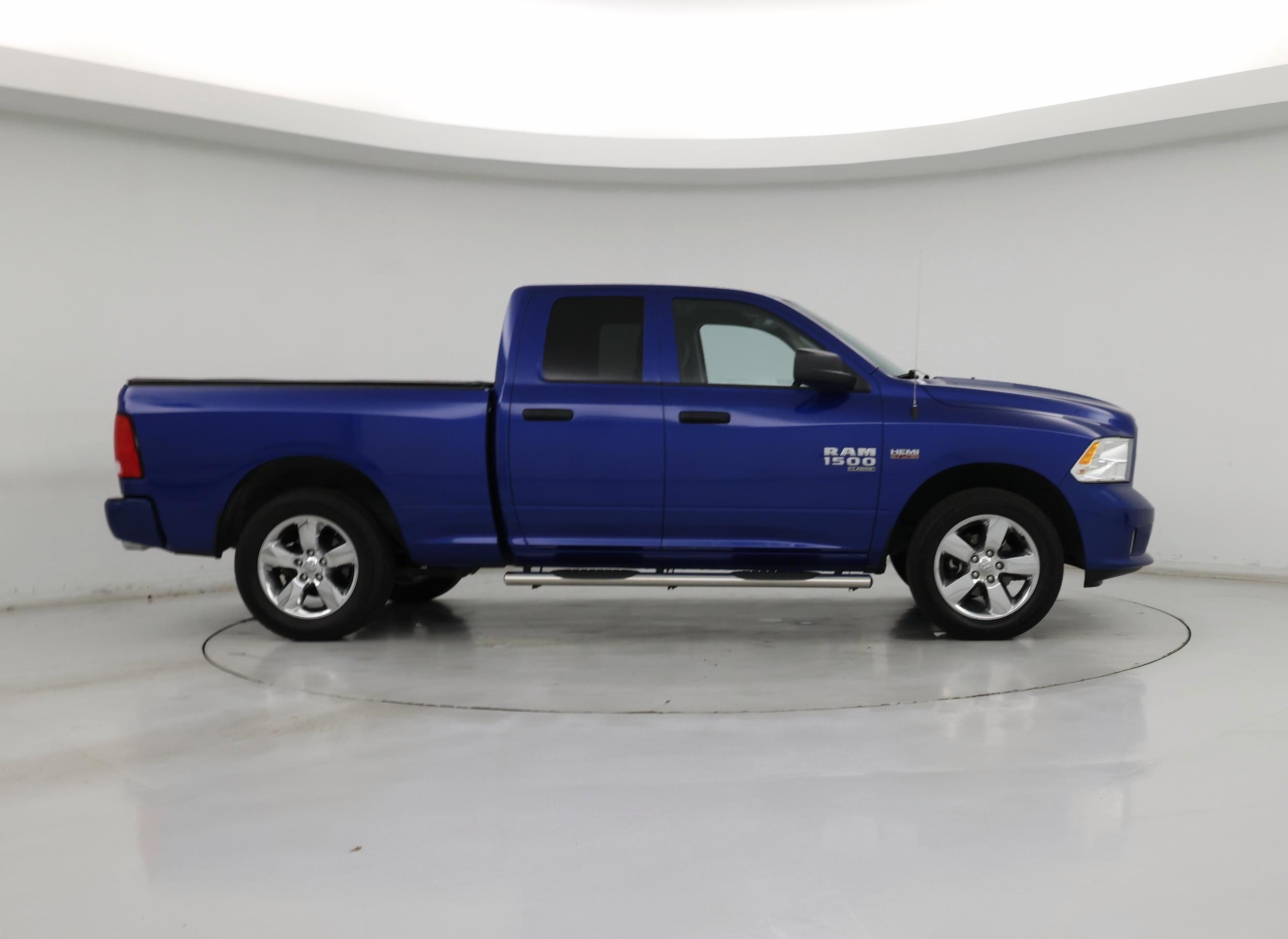 Thumbnail: 2019 RAM 1500 Classic - 7