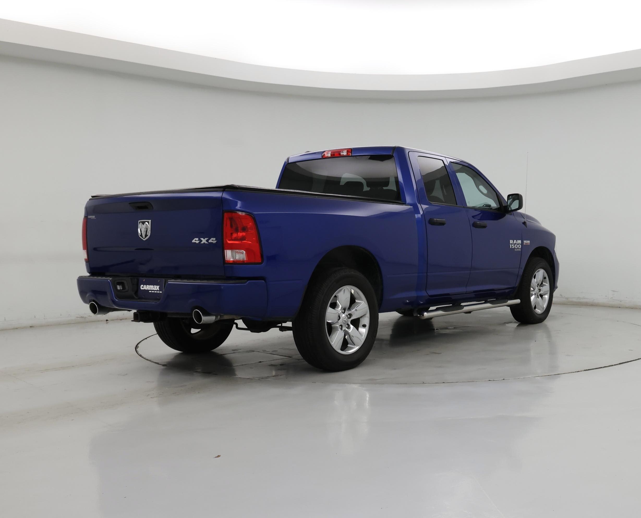 Thumbnail: 2019 RAM 1500 Classic - 8