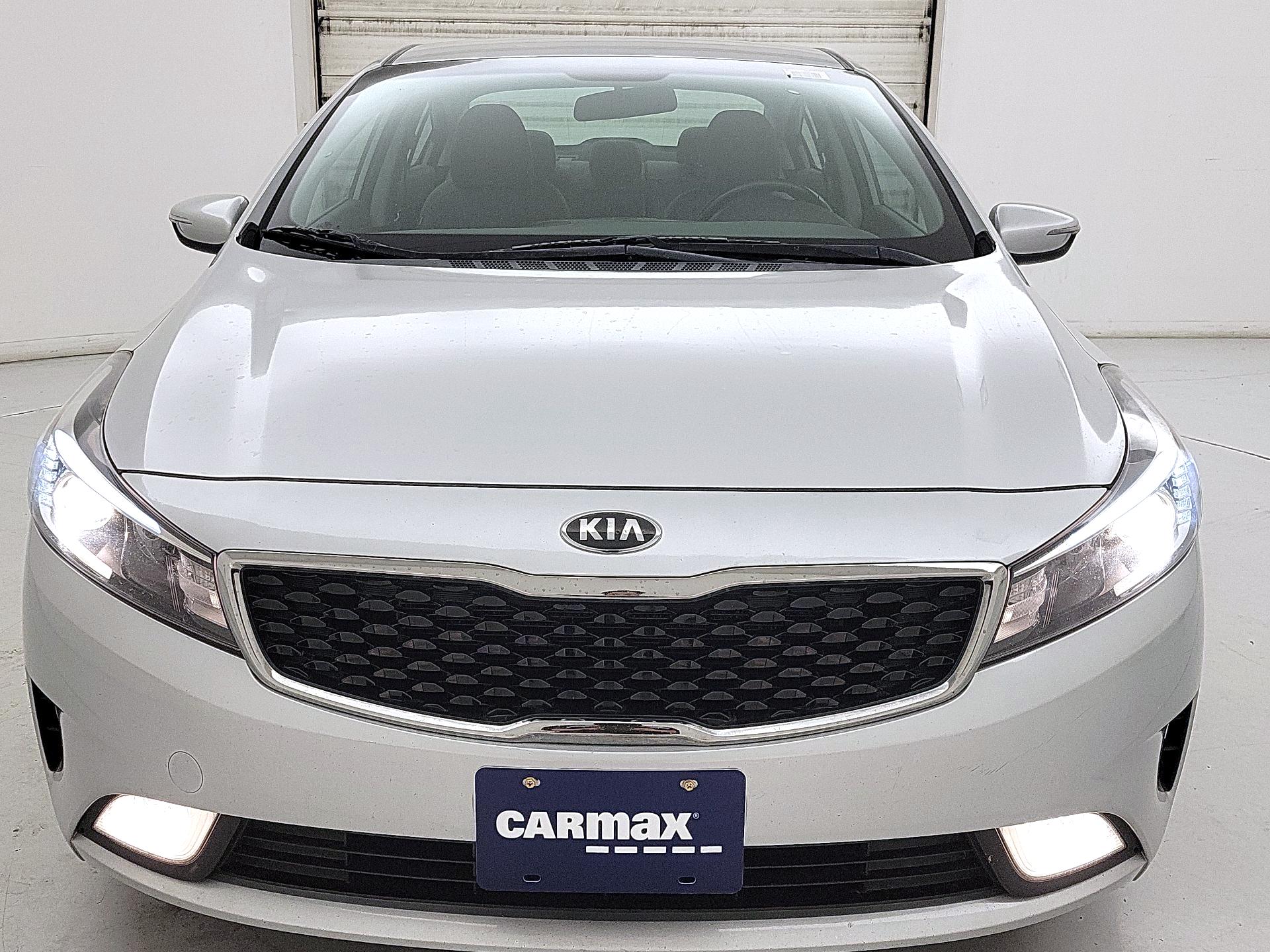 Thumbnail: 2017 Kia Forte - 2