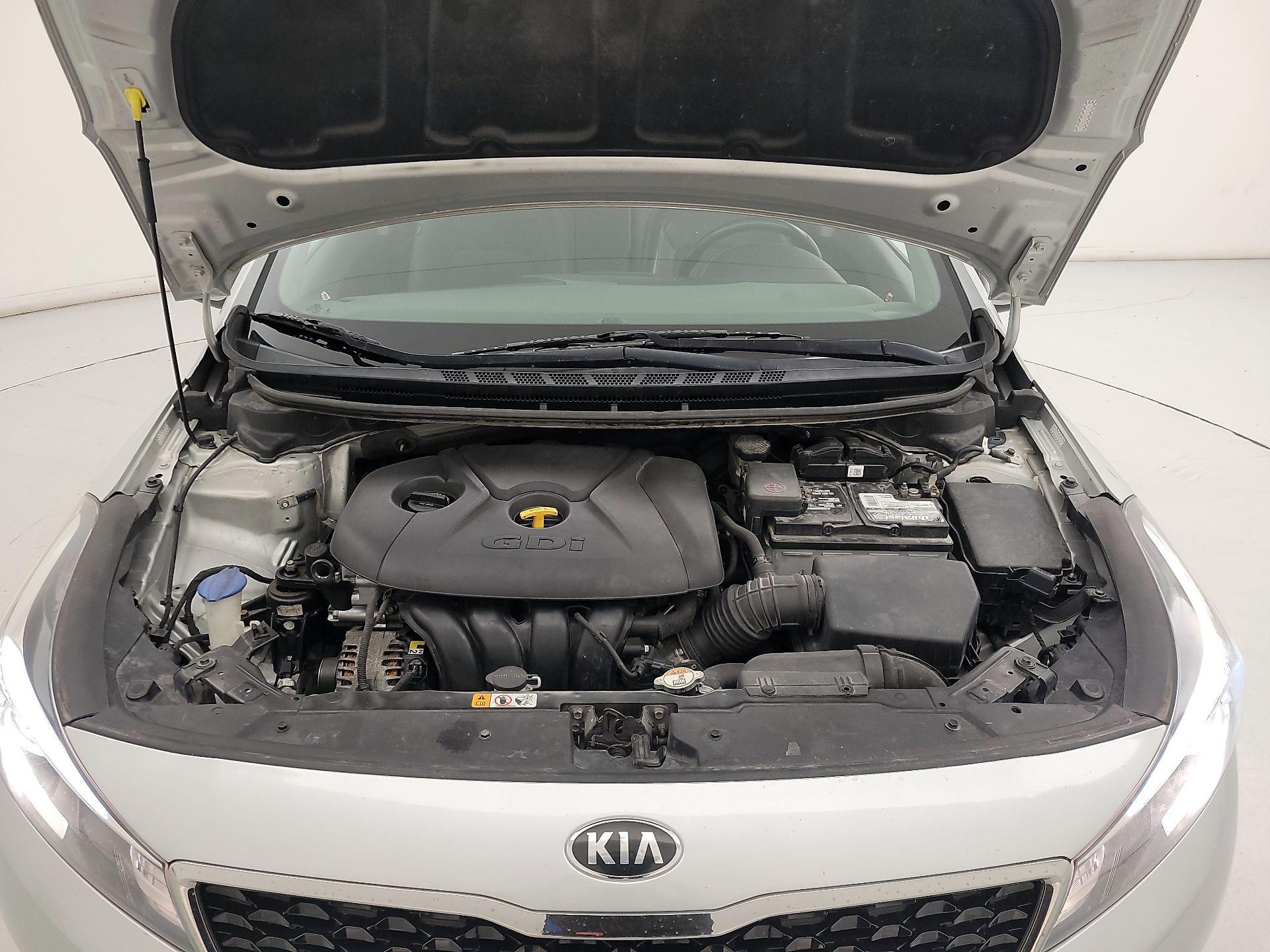 Thumbnail: 2017 Kia Forte - 19