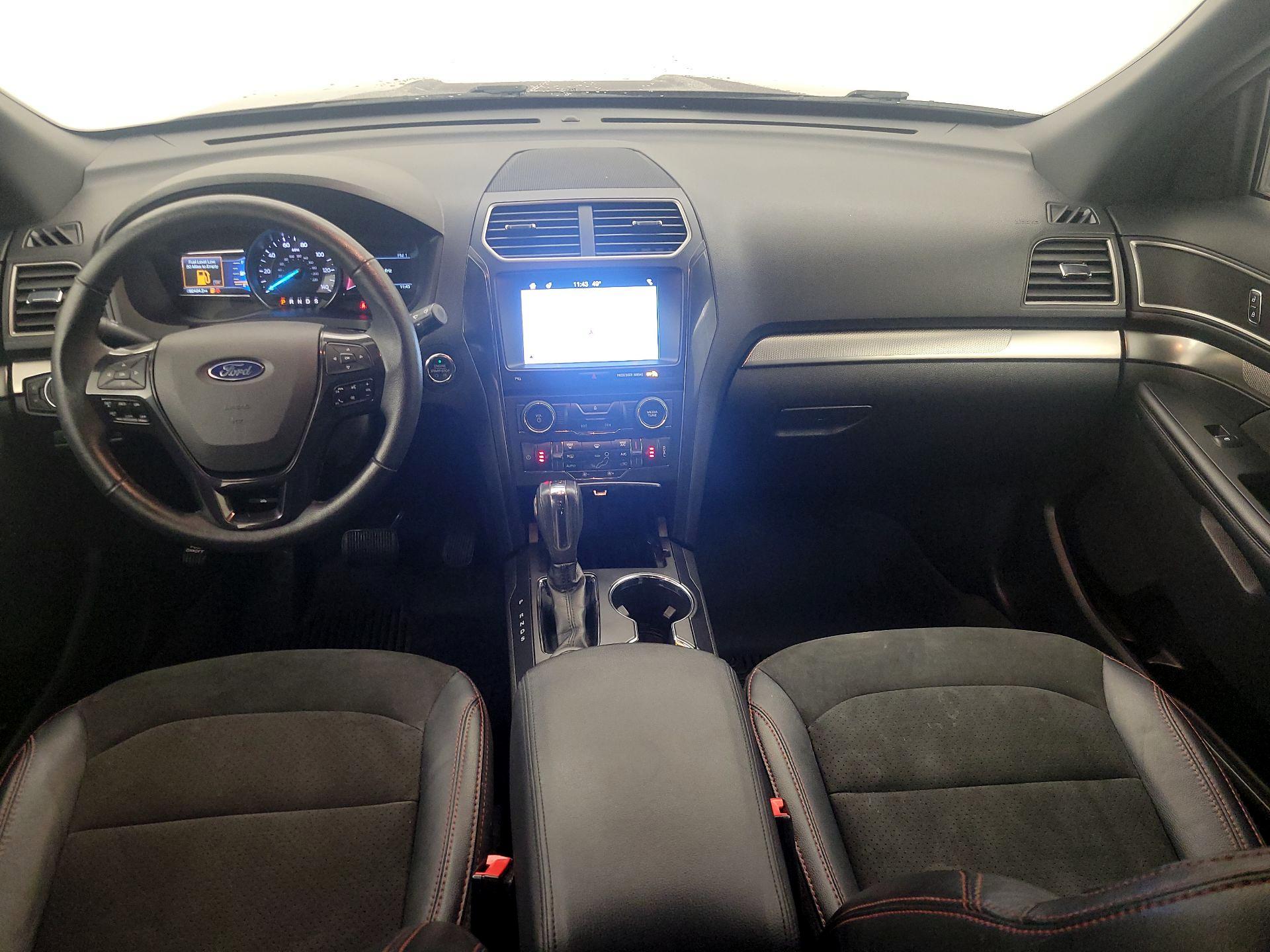 Thumbnail: 2018 Ford Explorer - 9