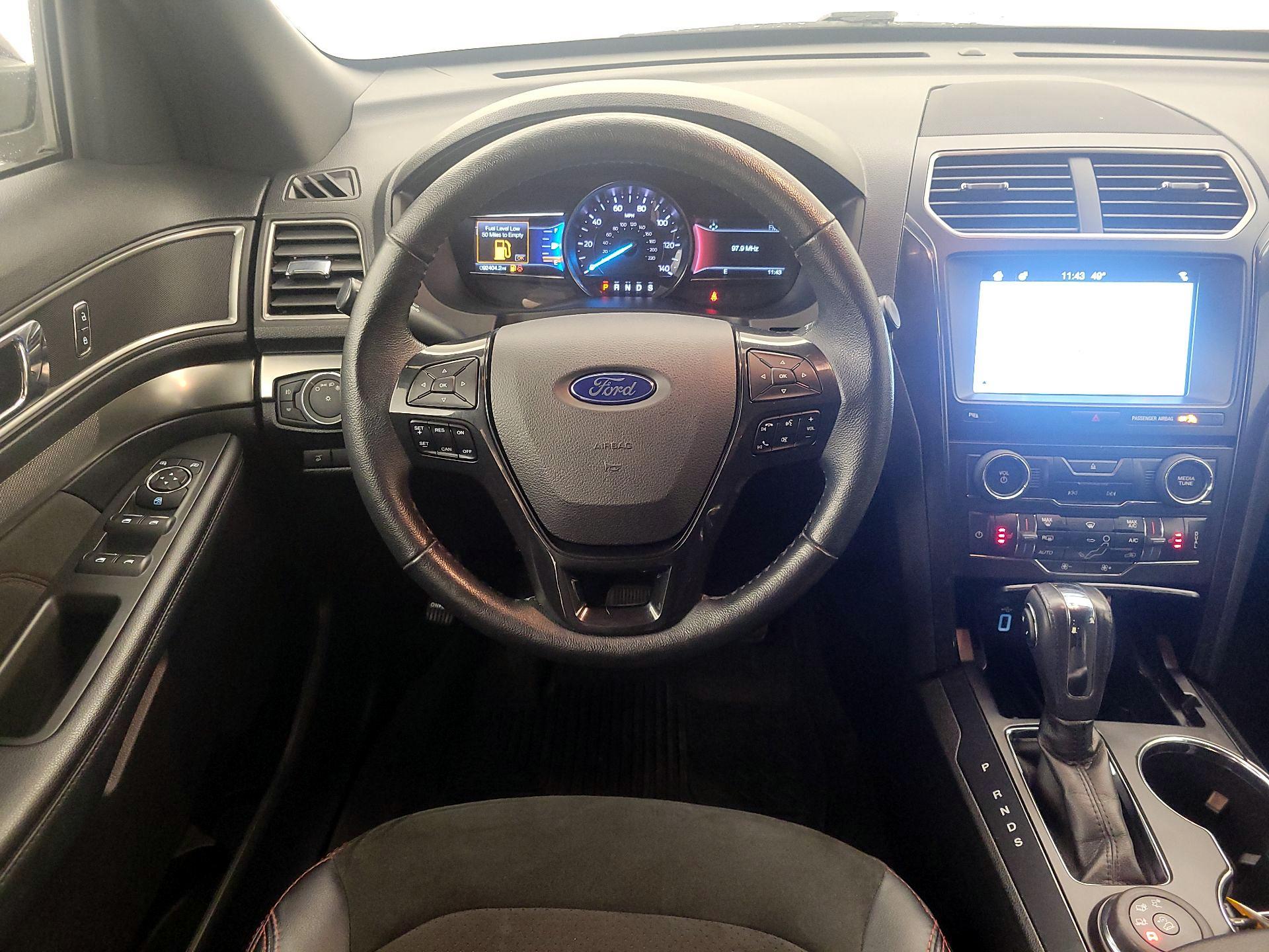 Thumbnail: 2018 Ford Explorer - 10