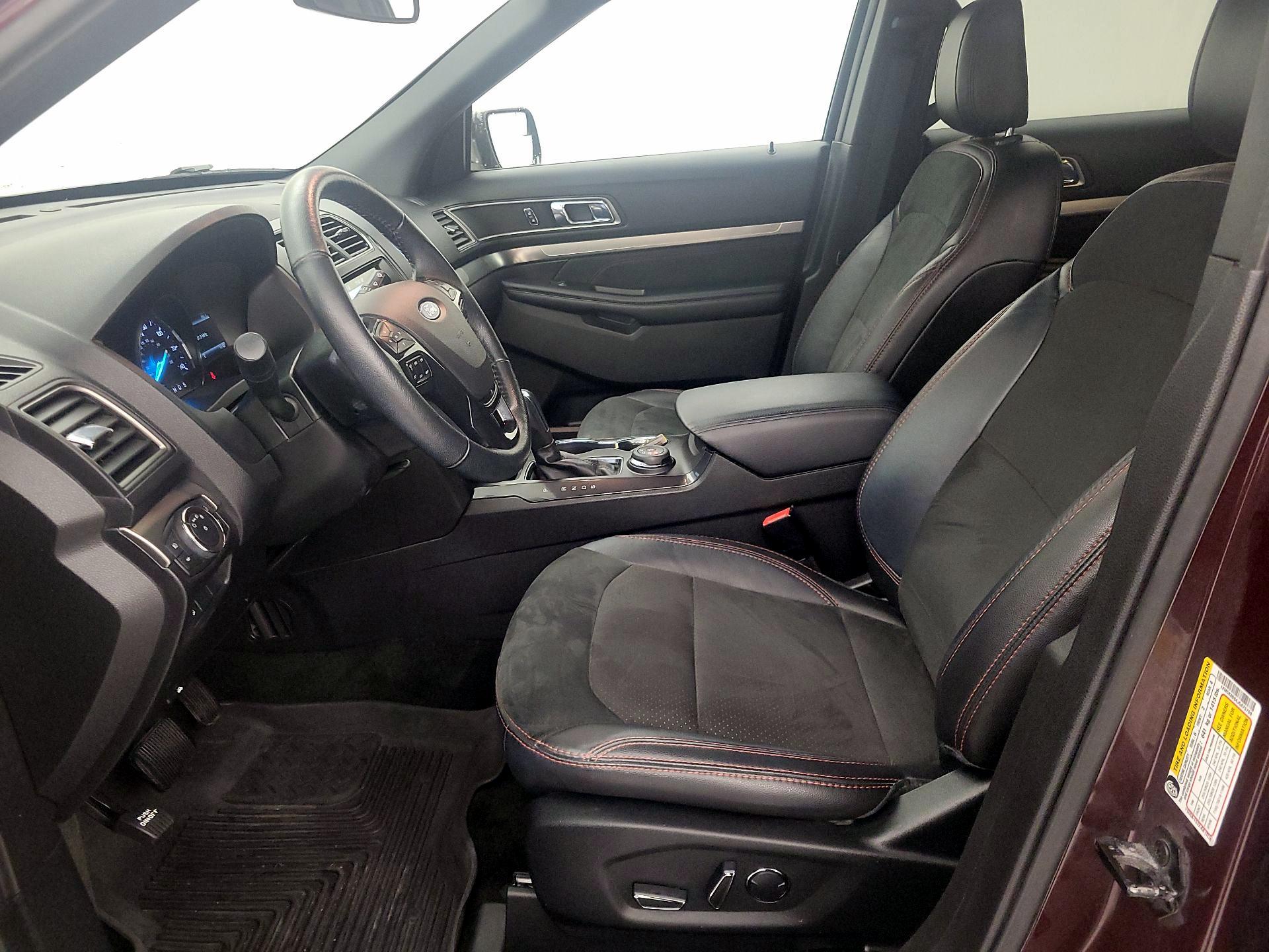 Thumbnail: 2018 Ford Explorer - 11