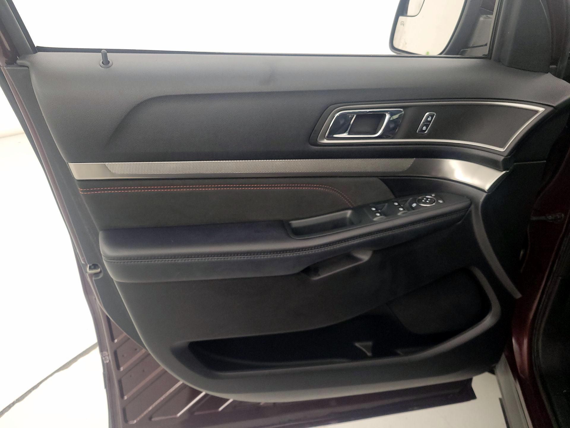 Thumbnail: 2018 Ford Explorer - 12