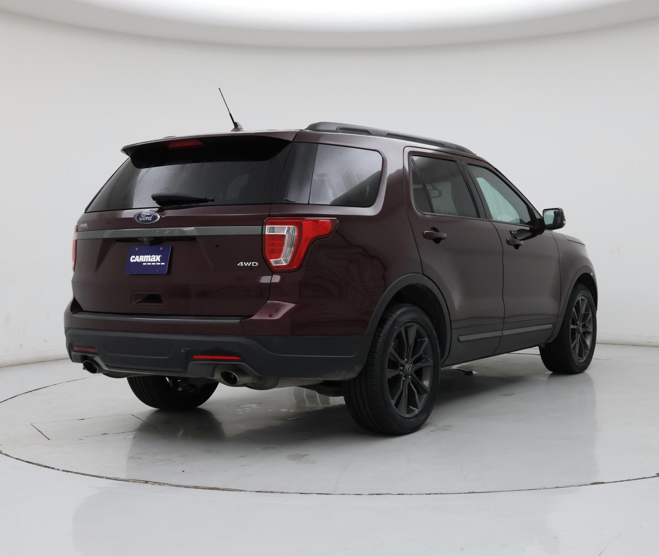 Thumbnail: 2018 Ford Explorer - 8