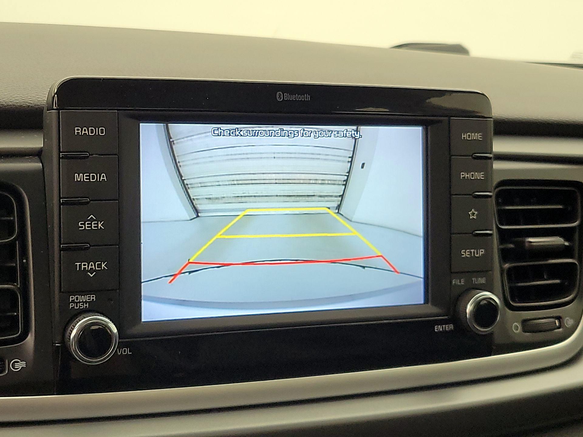 Thumbnail: 2019 Kia Rio - 14