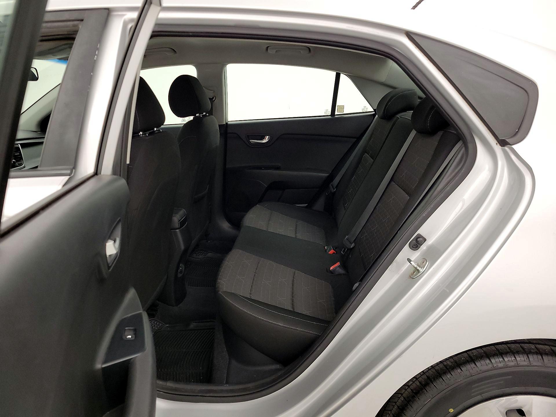 Thumbnail: 2019 Kia Rio - 19