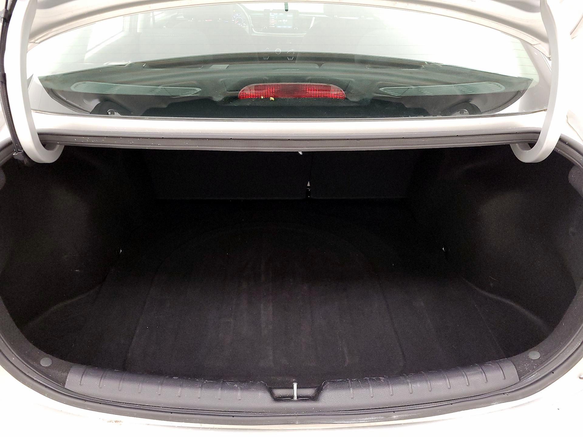 Thumbnail: 2019 Kia Rio - 20