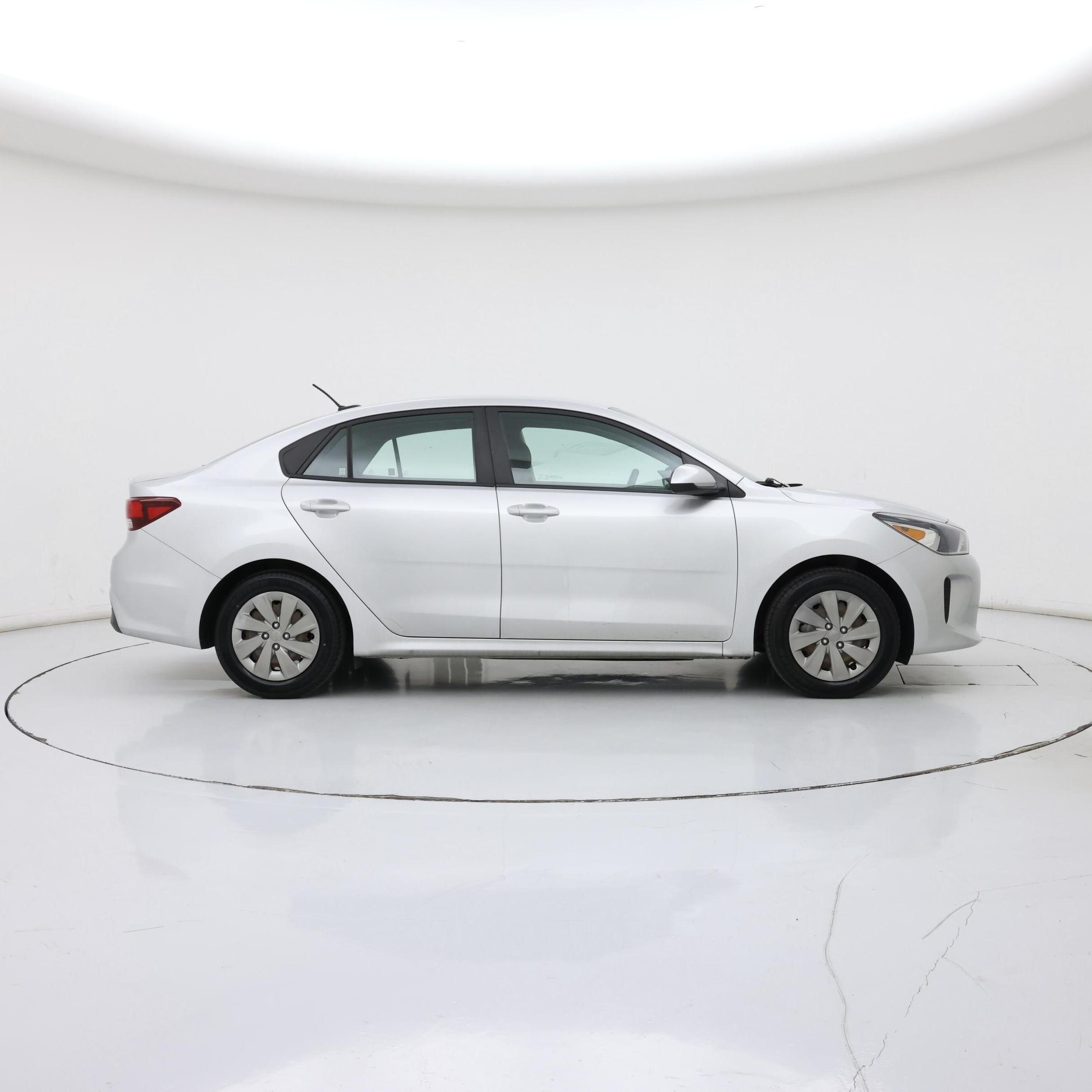 Thumbnail: 2019 Kia Rio - 7