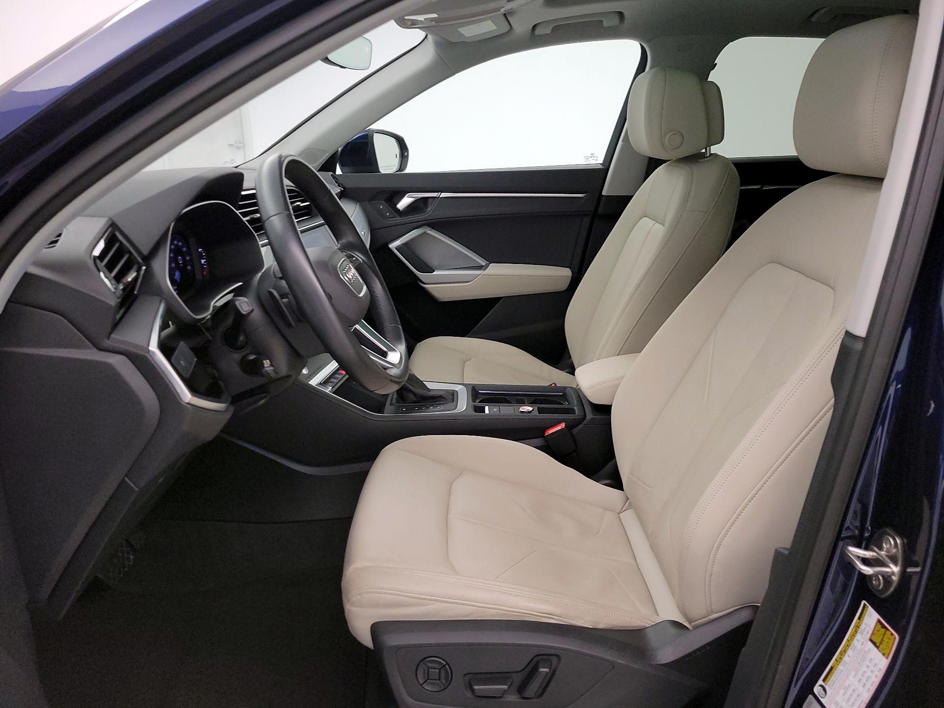 Thumbnail: 2021 Audi Q3 - 11