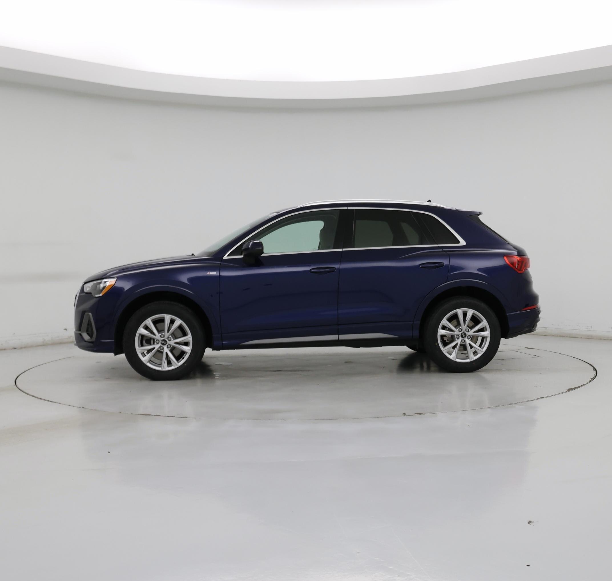 Thumbnail: 2021 Audi Q3 - 3