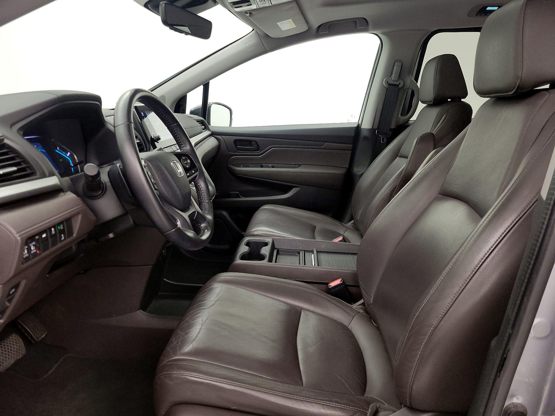 Thumbnail: 2018 Honda Odyssey - 9