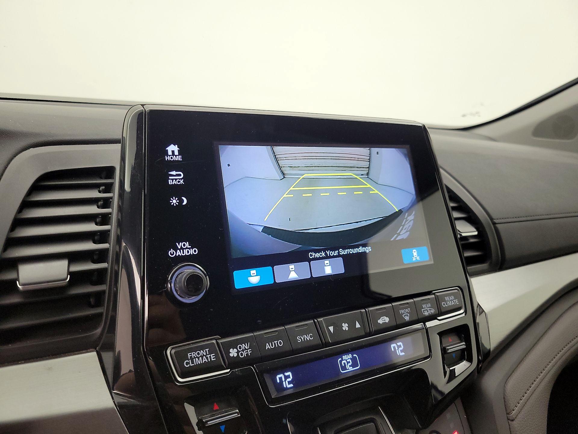 Thumbnail: 2018 Honda Odyssey - 12