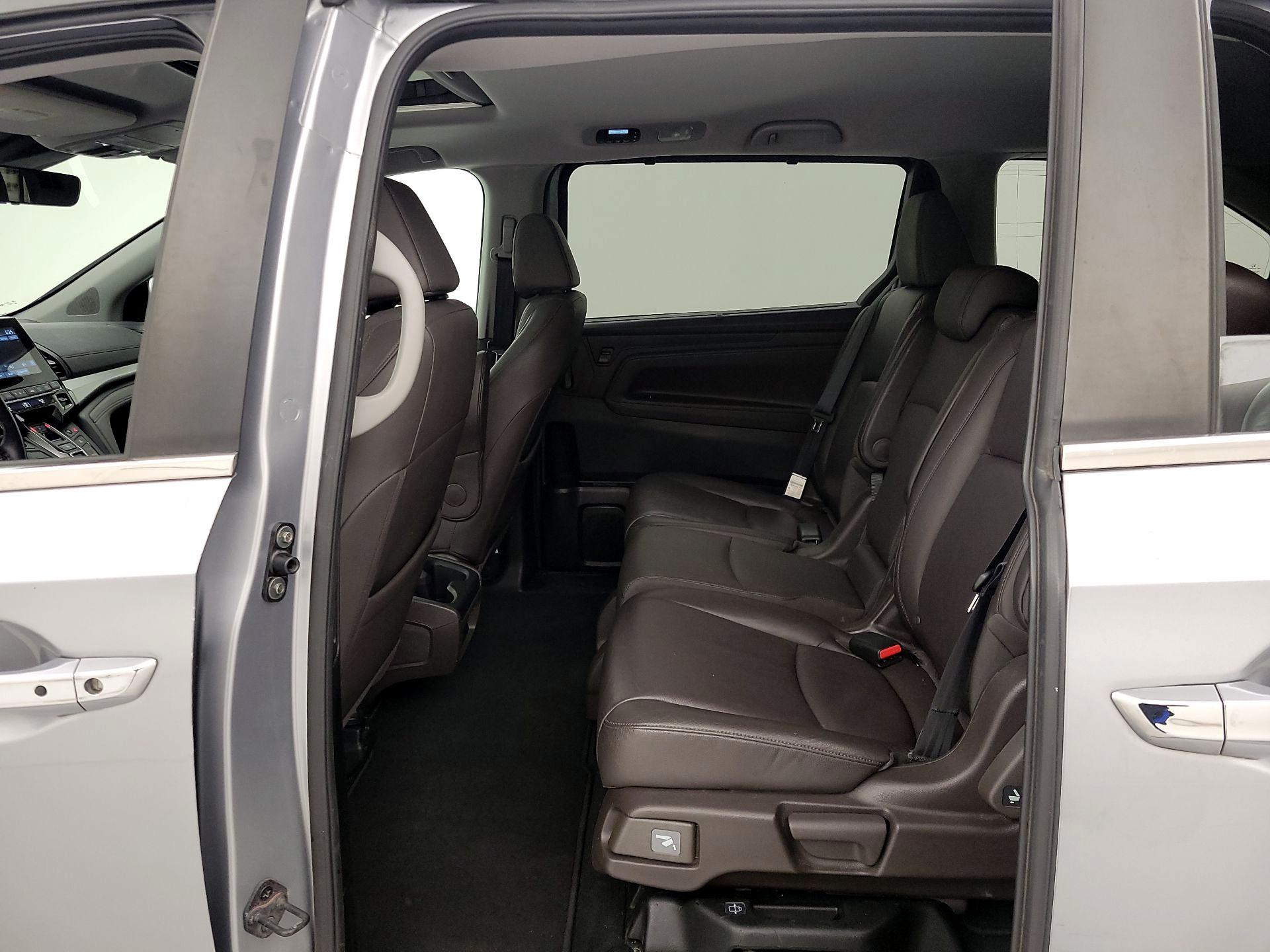 Thumbnail: 2018 Honda Odyssey - 17