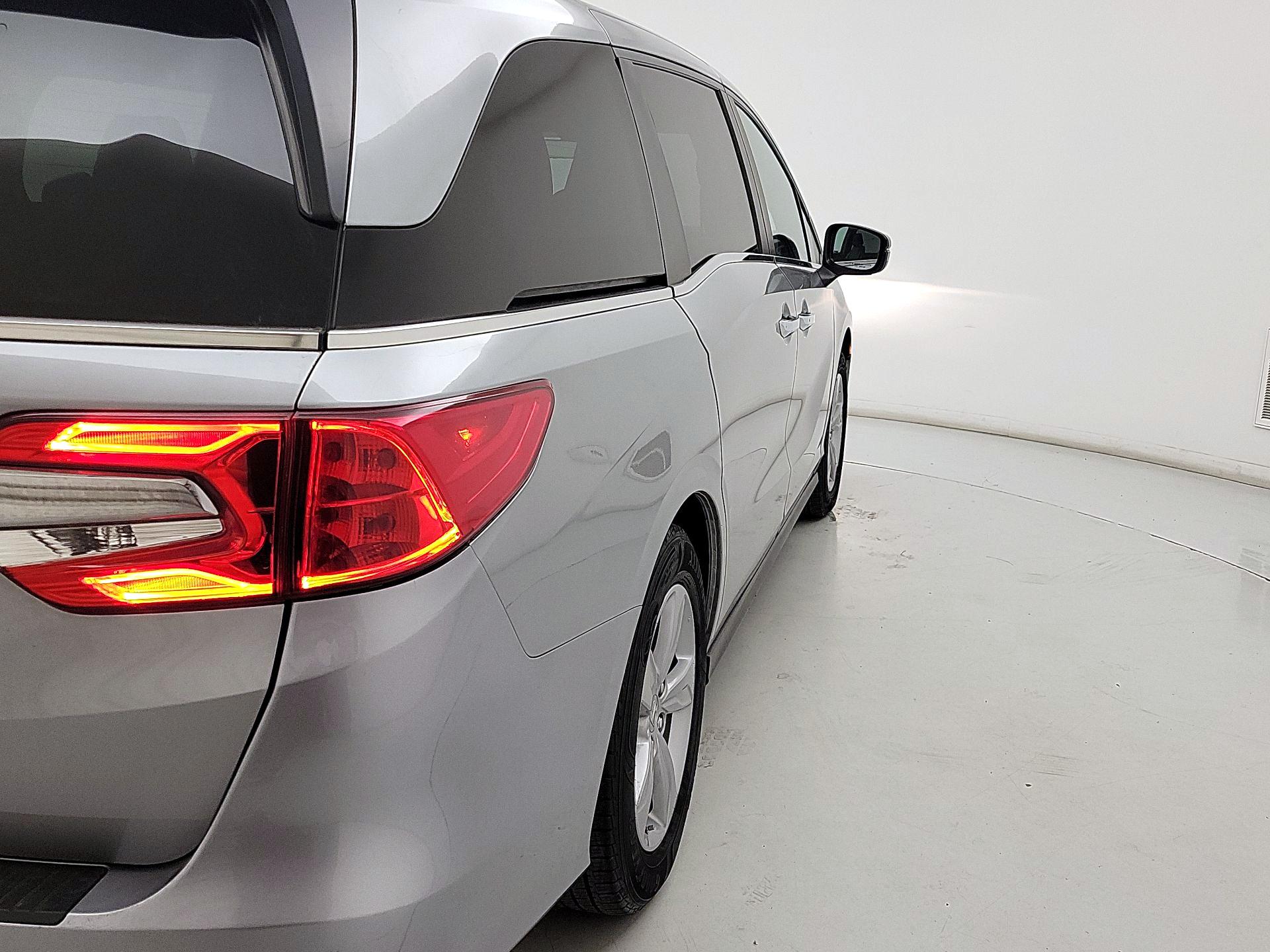 Thumbnail: 2018 Honda Odyssey - 5