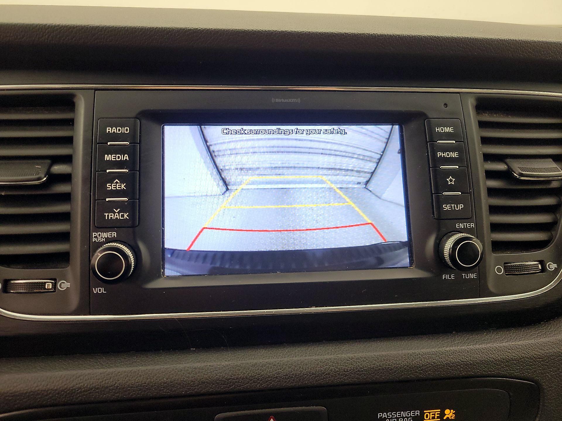 Thumbnail: 2020 Kia Sedona - 12