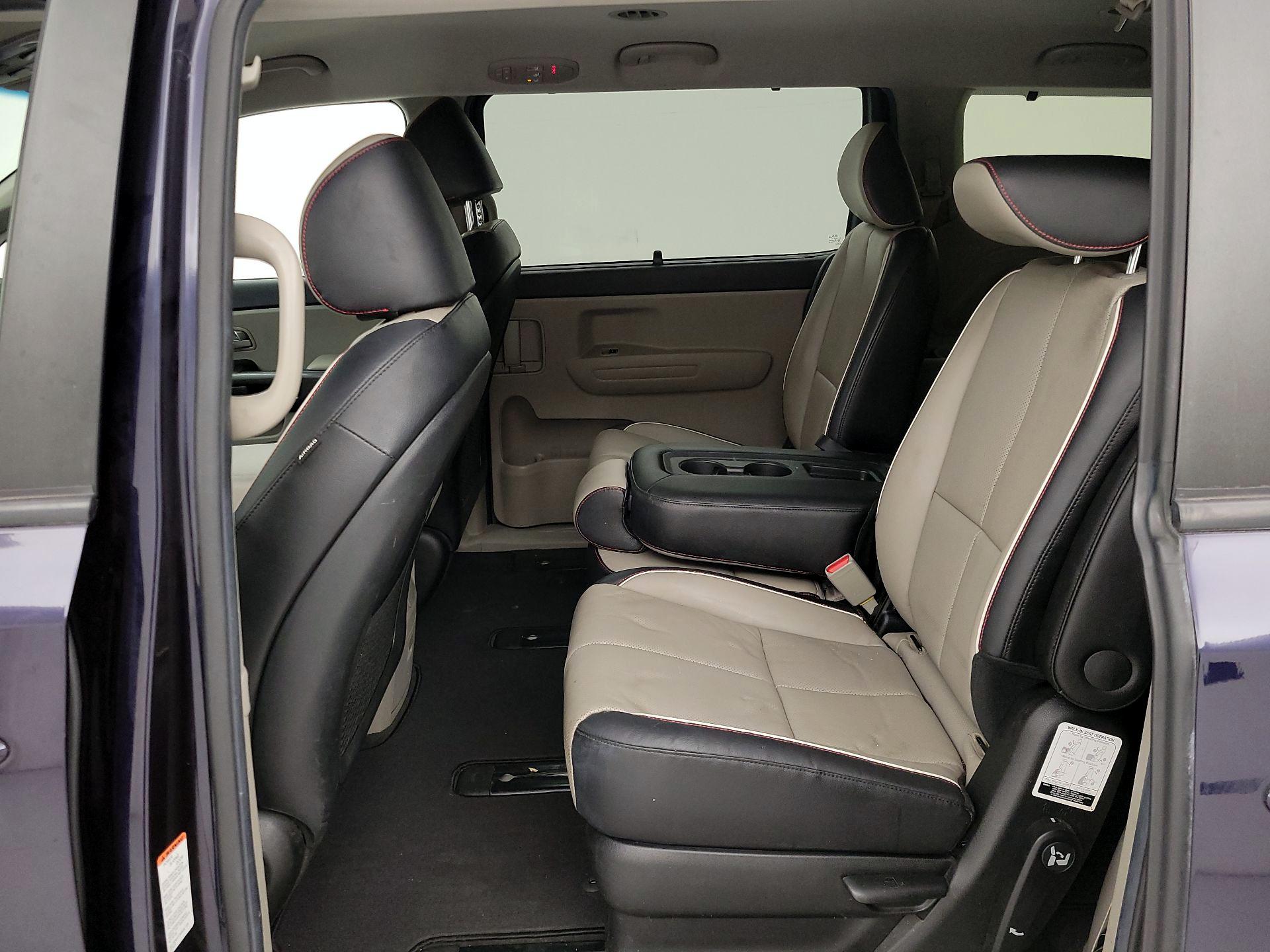 Thumbnail: 2020 Kia Sedona - 17