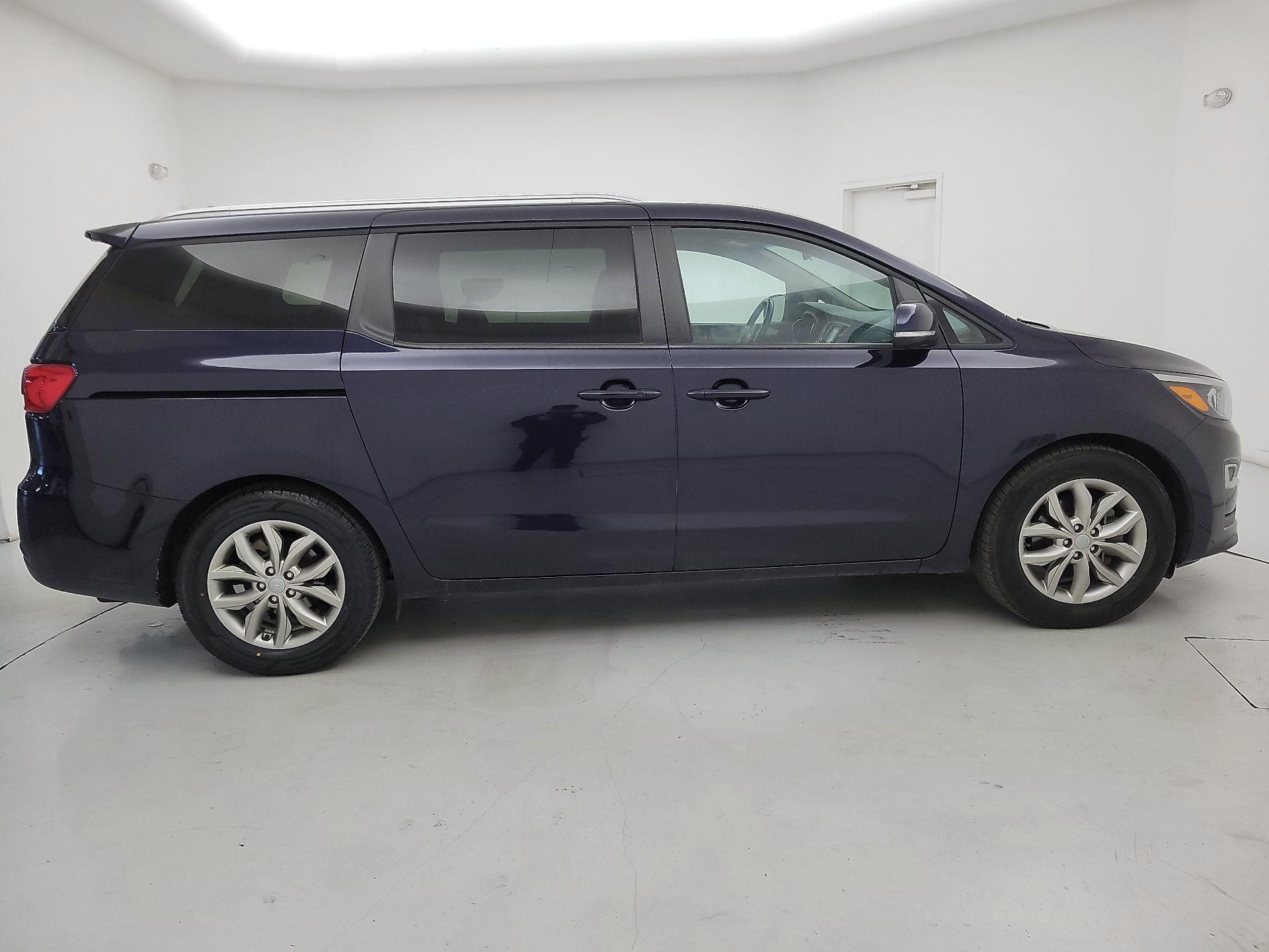 Thumbnail: 2020 Kia Sedona - 4