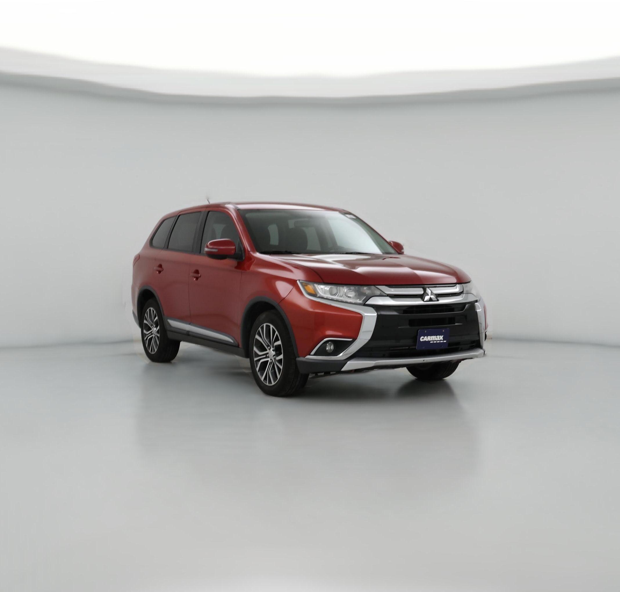 Thumbnail: 2016 Mitsubishi Outlander - 1
