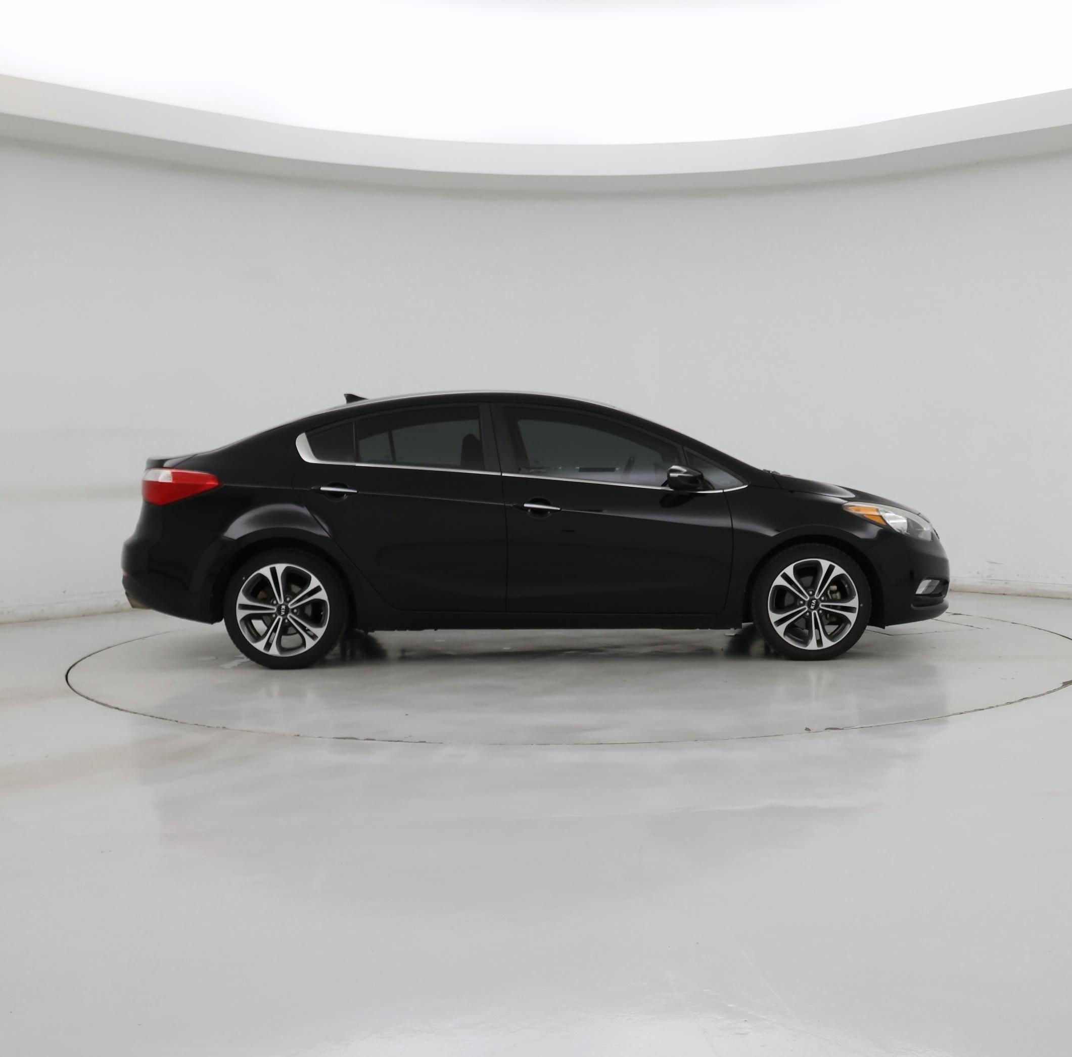 Thumbnail: 2016 Kia Forte - 7