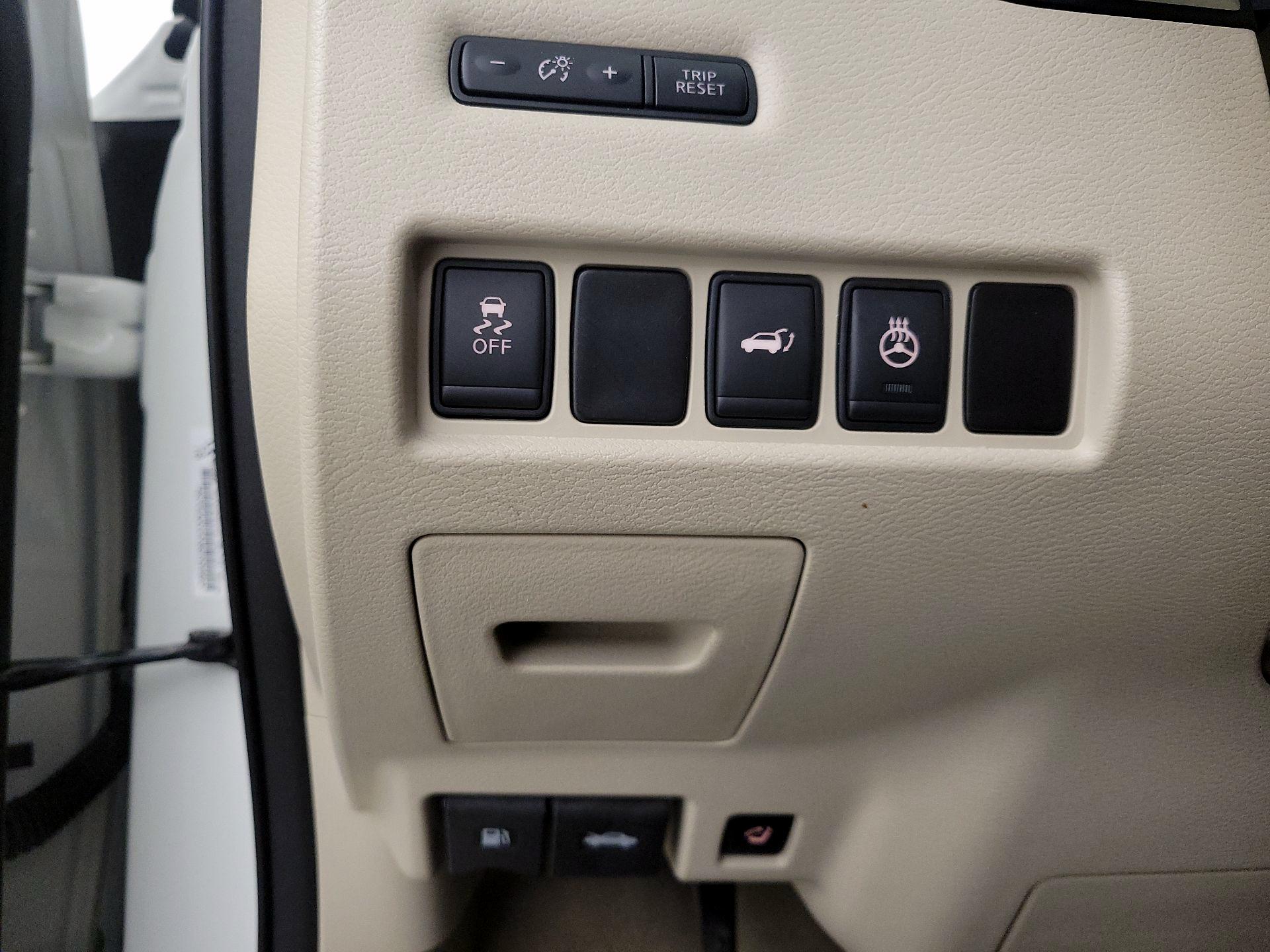 Thumbnail: 2015 Nissan Murano - 13